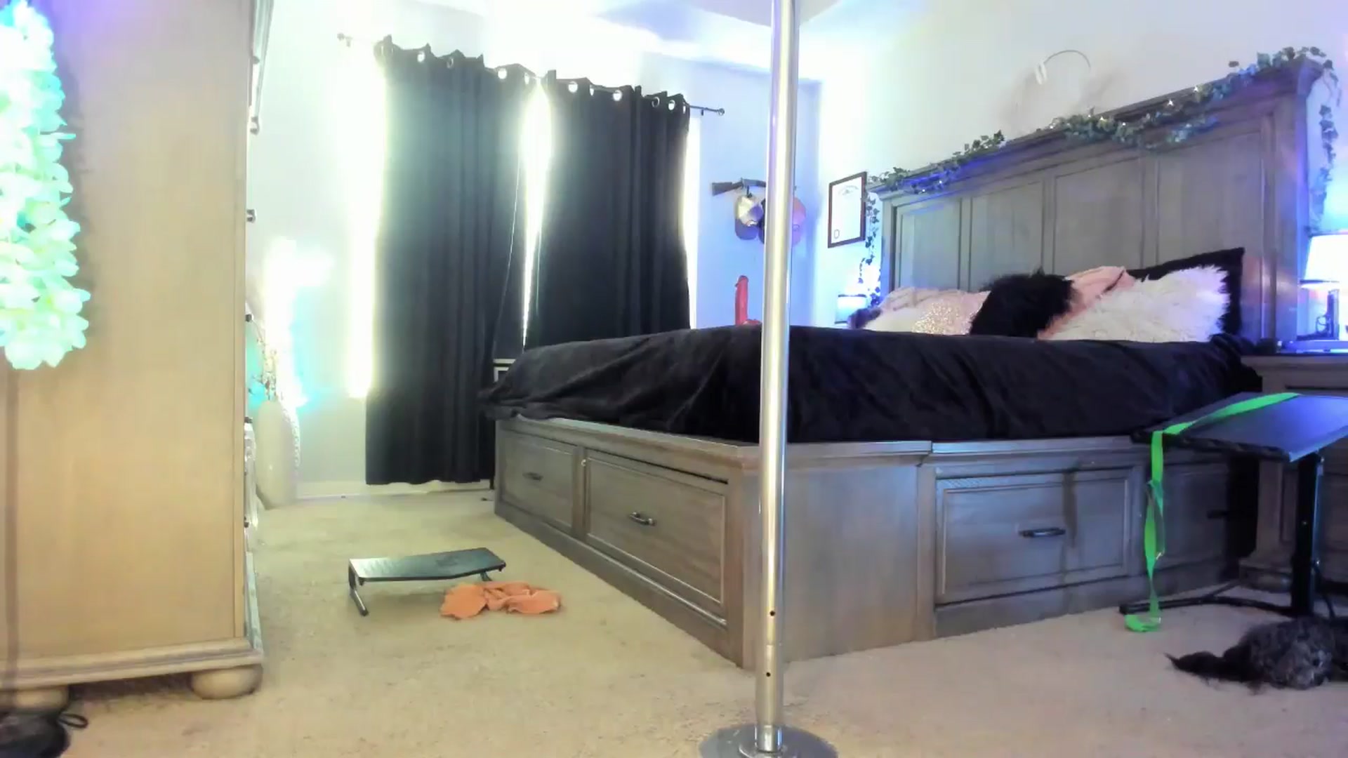 Gallery image thumbnail from TeXxxx's myfreecams stream on, 03/17/2025, 21:46 image 13 of 20