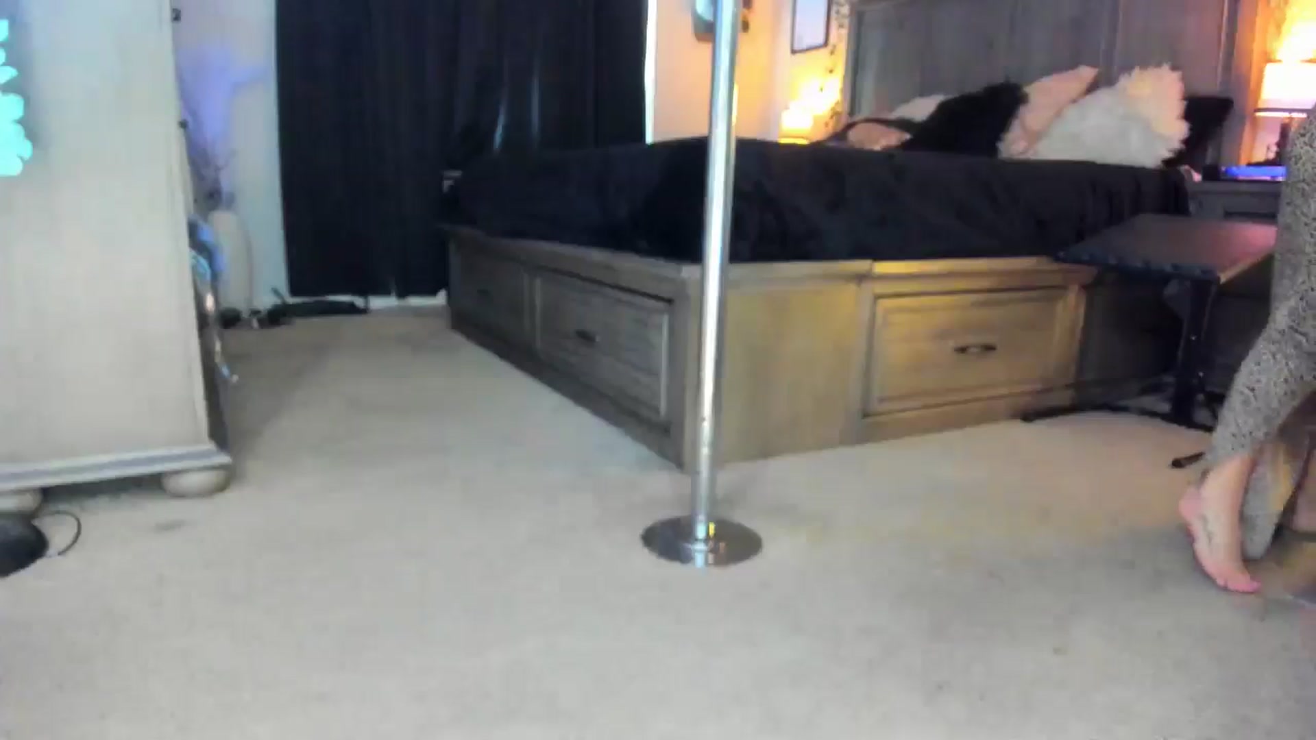 Gallery image thumbnail from TeXxxx's myfreecams stream on, 03/19/2025, 15:29 image 16 of 20