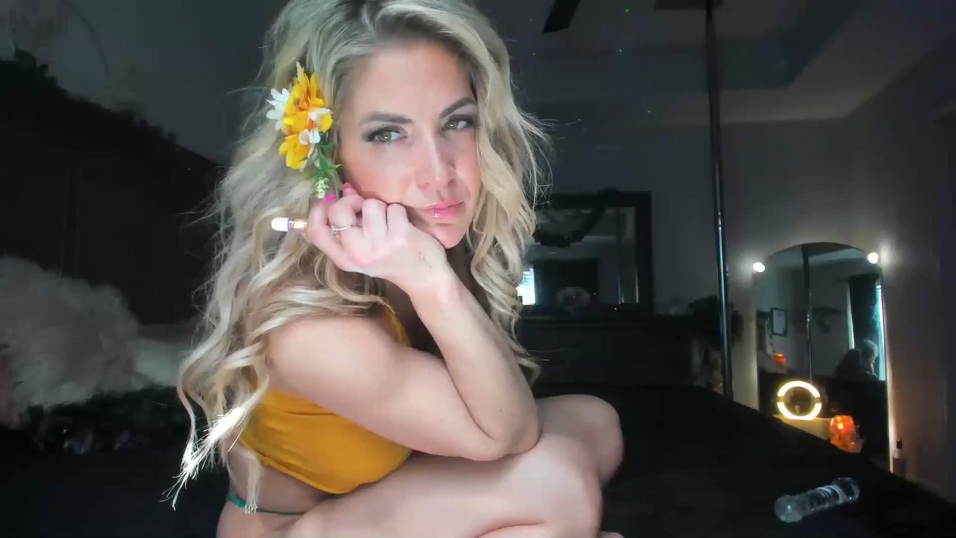 Gallery image thumbnail from TeXxxx's myfreecams stream on, 04/01/2025, 19:16 image 2 of 20