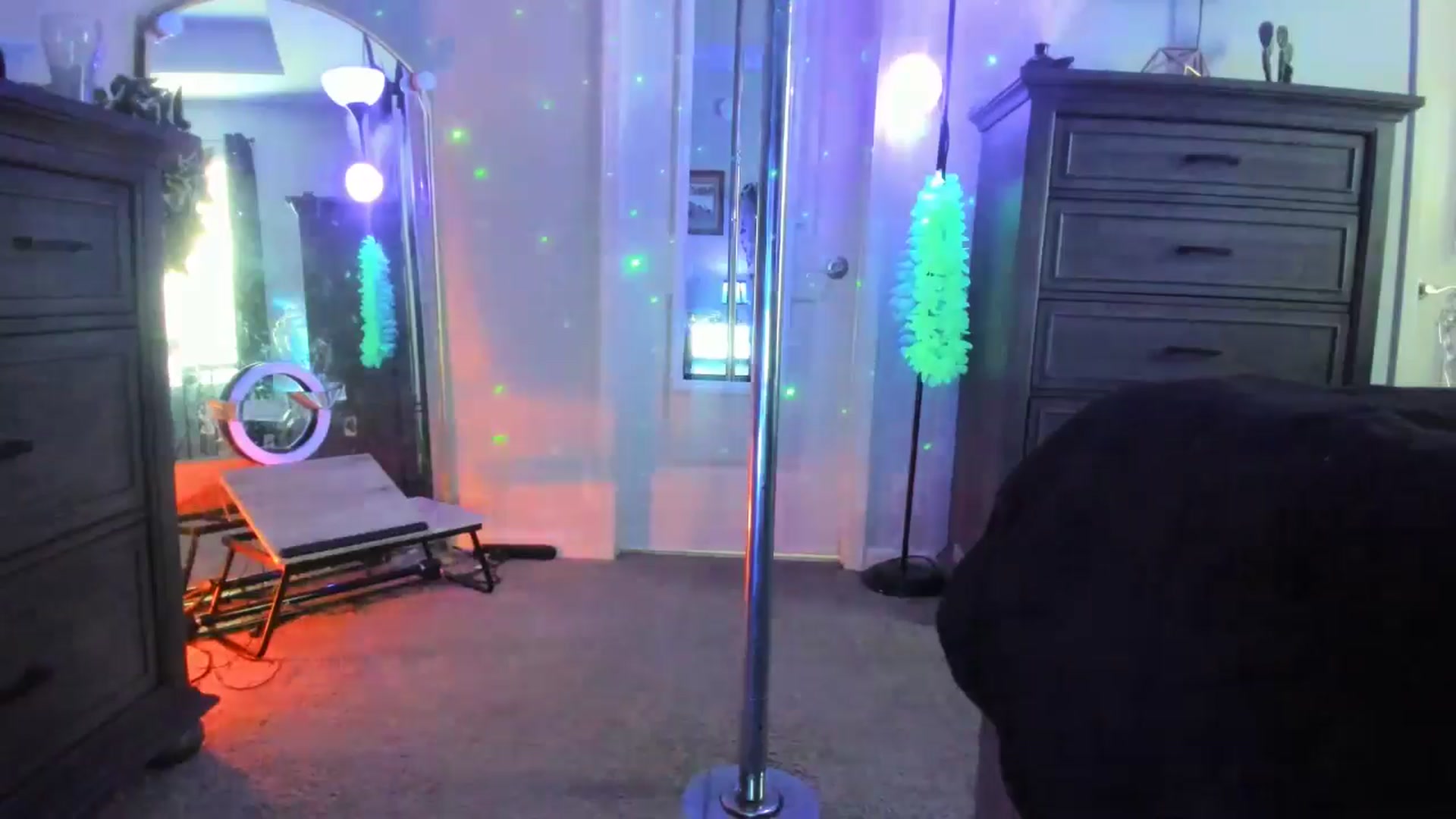 Gallery image thumbnail from TeXxxx's myfreecams stream on, 04/11/2025, 22:22 image 19 of 20
