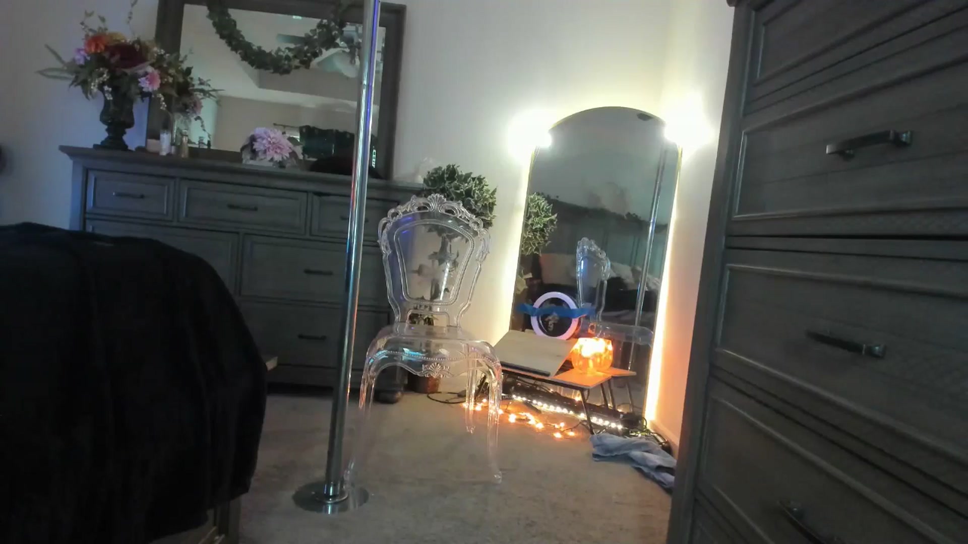 Gallery image thumbnail from TeXxxx's myfreecams stream on, 04/30/2025, 20:32 image 10 of 20