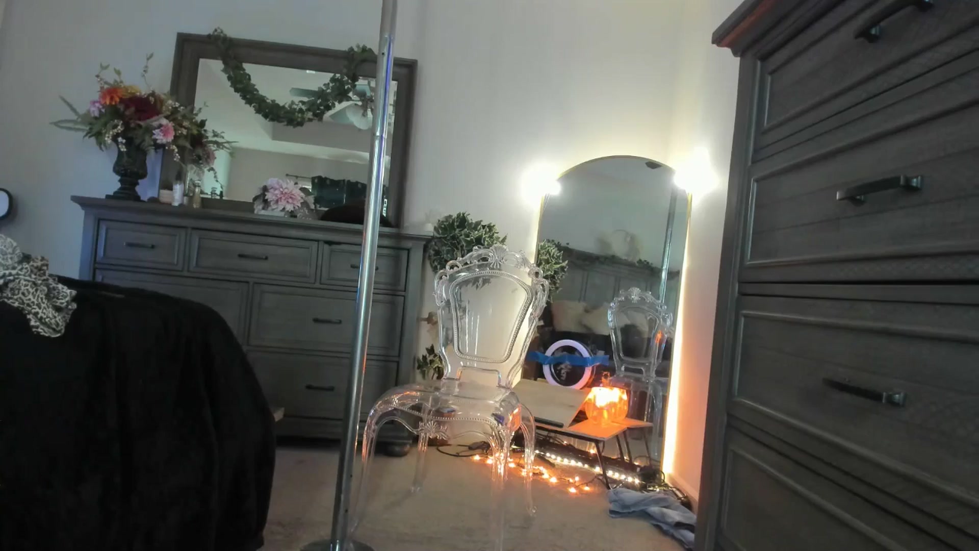 Gallery image thumbnail from TeXxxx's myfreecams stream on, 04/30/2025, 20:32 image 17 of 20