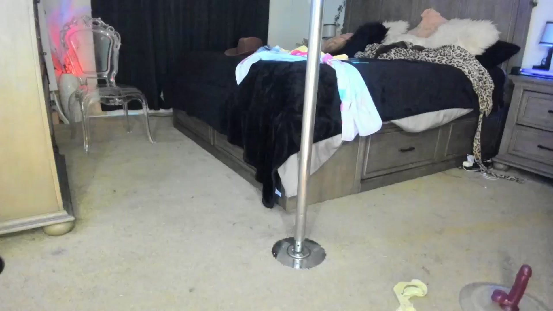 Gallery image thumbnail from TeXxxx's myfreecams stream on, 05/27/2025, 18:51 image 20 of 20