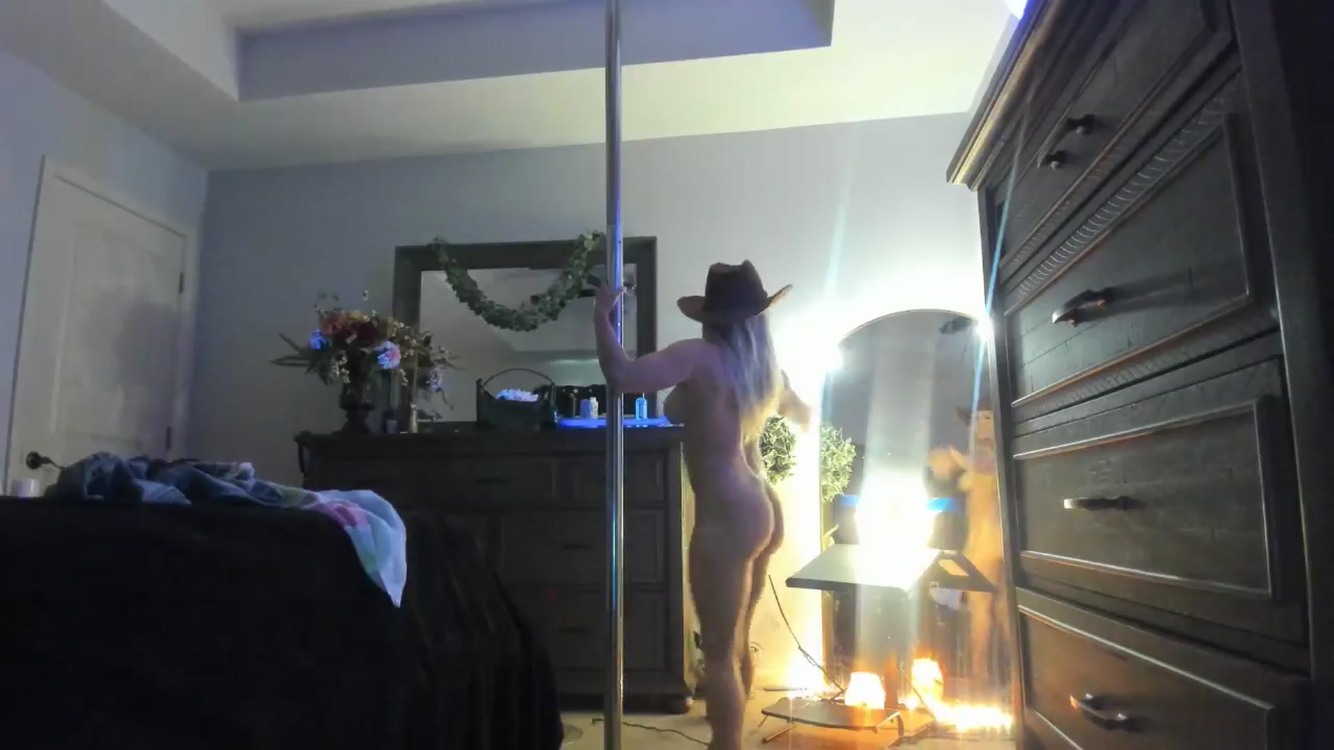 Gallery image thumbnail from TeXxxx's myfreecams stream on, 05/27/2025, 18:51 image 9 of 20
