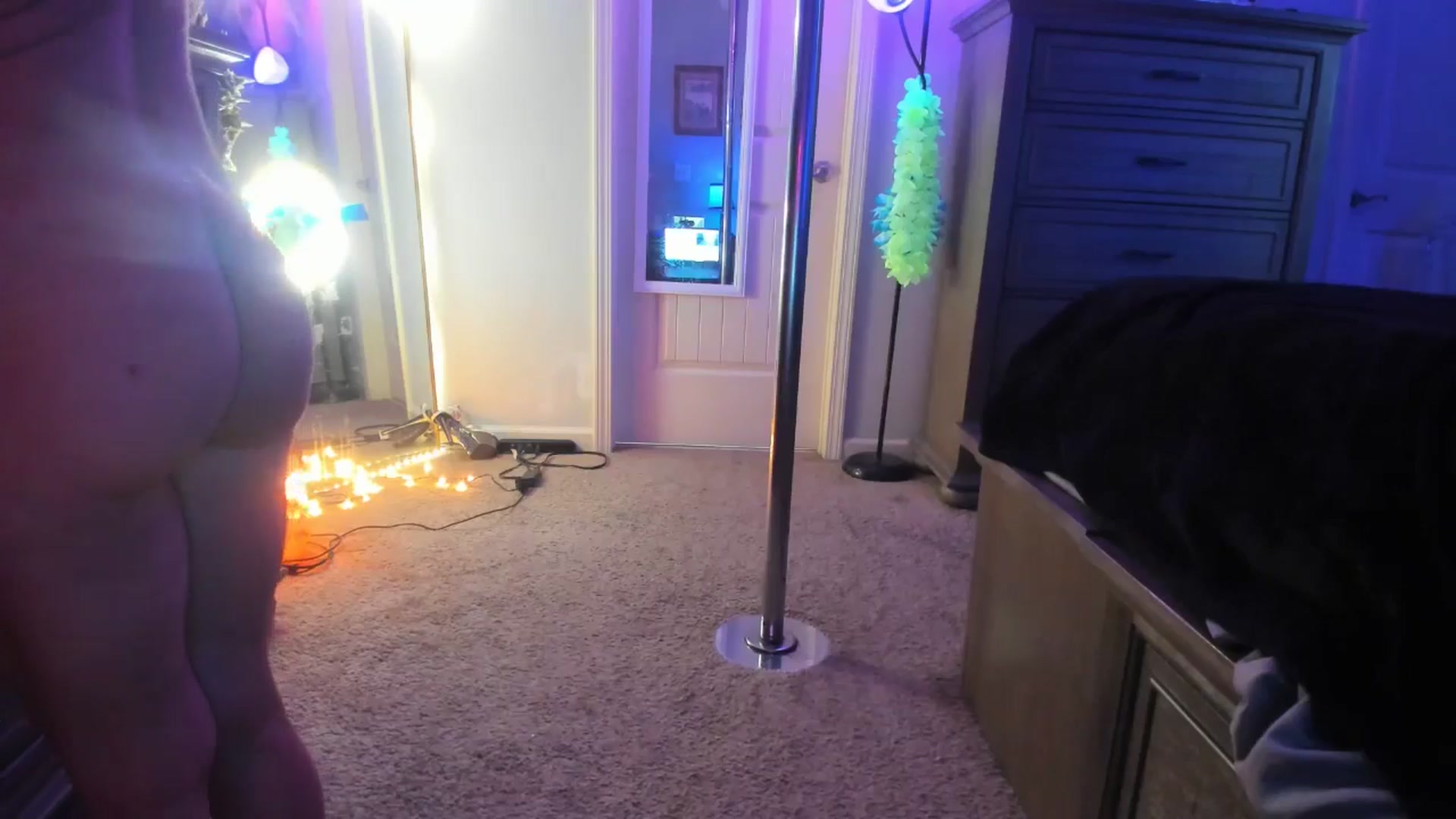 Gallery image thumbnail from TeXxxx's myfreecams stream on, 05/30/2025, 16:05 image 20 of 20