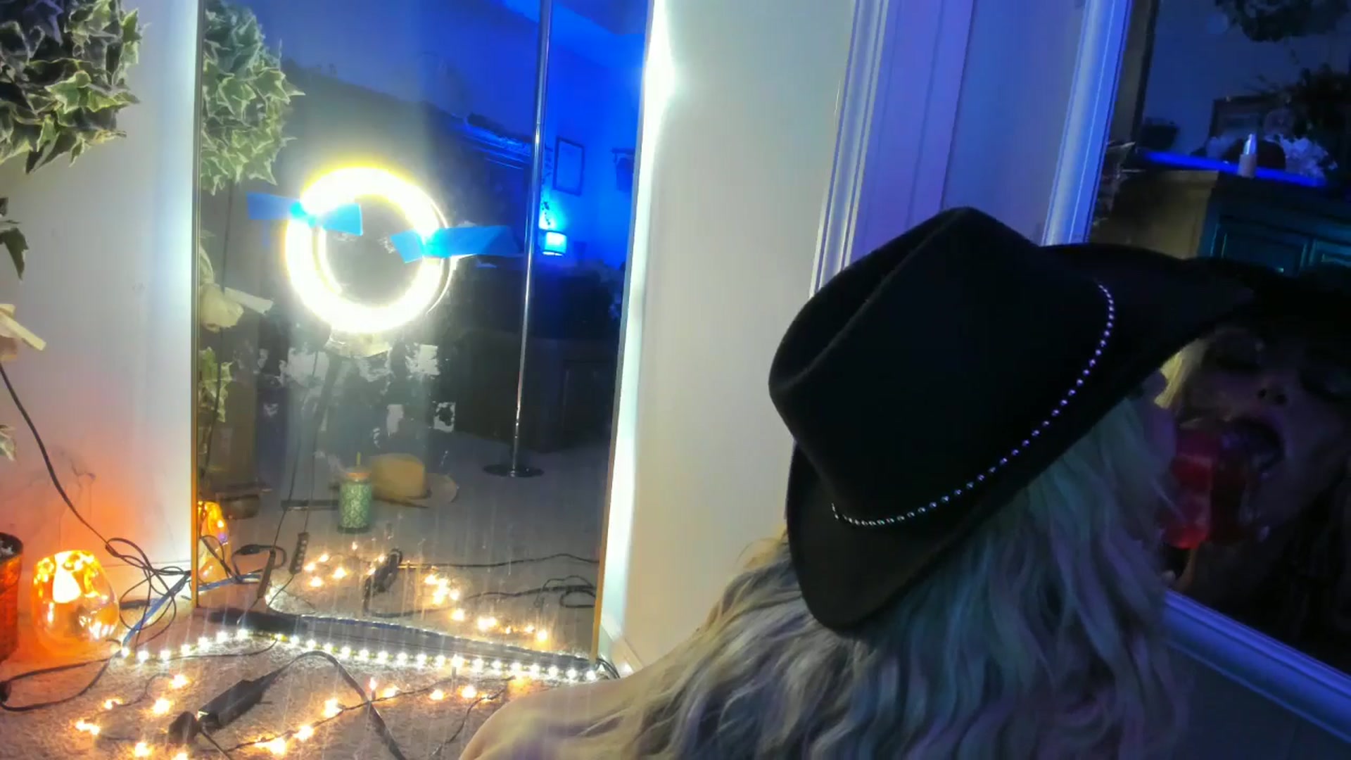 Gallery image thumbnail from TeXxxx's myfreecams stream on, 06/03/2025, 22:14 image 19 of 20