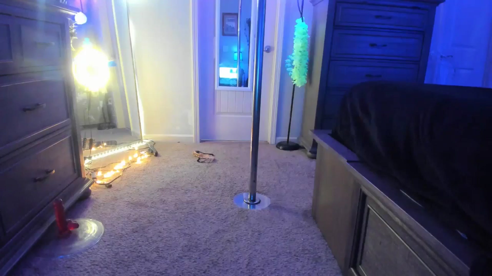 Gallery image thumbnail from TeXxxx's myfreecams stream on, 06/09/2025, 19:24 image 8 of 20