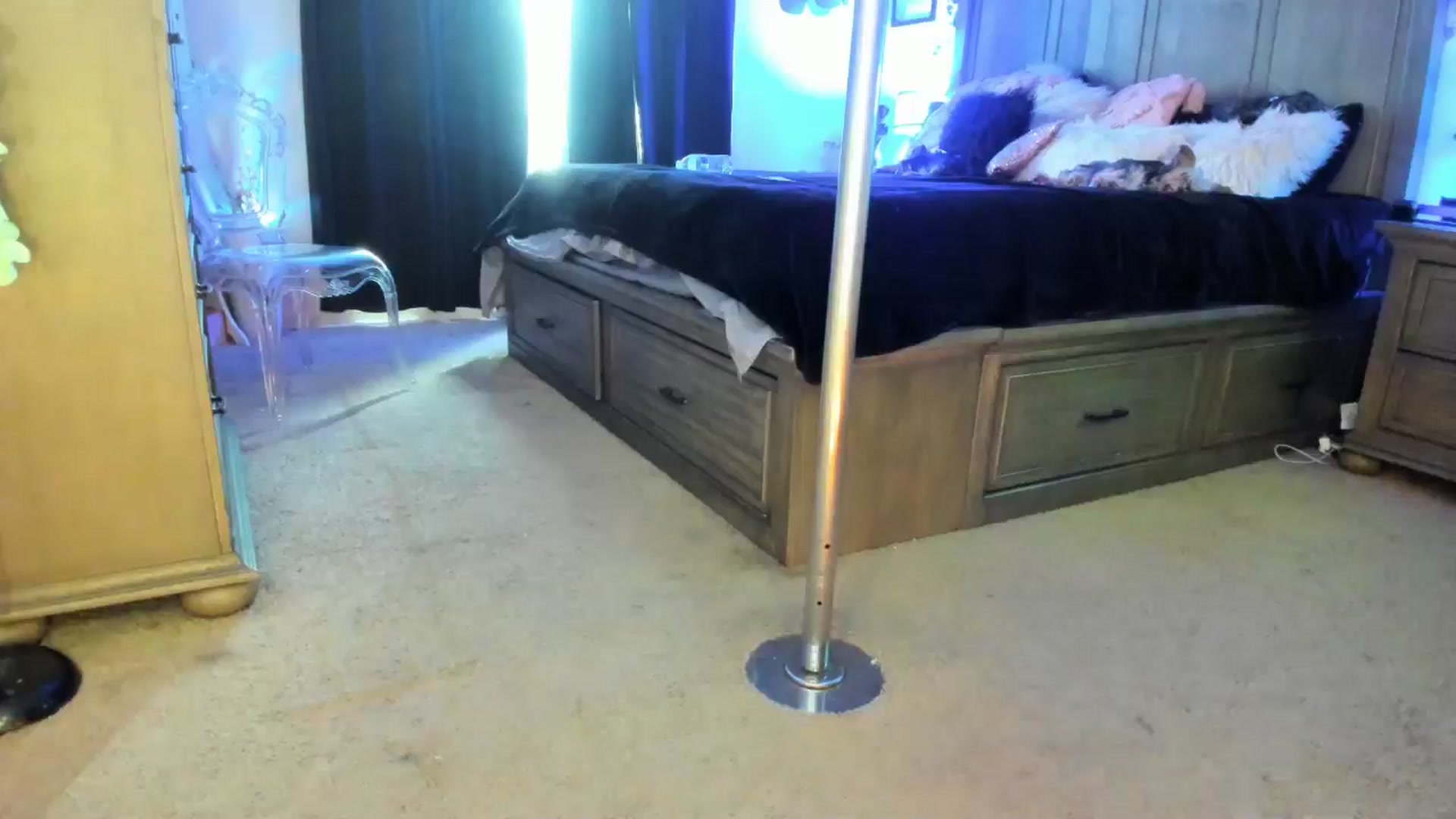 Gallery image thumbnail from TeXxxx's myfreecams stream on, 06/16/2025, 18:44 image 3 of 20