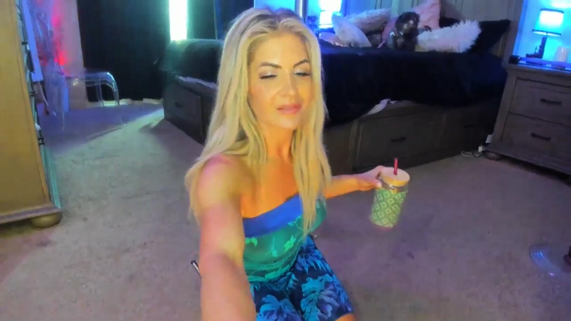 Gallery image thumbnail from TeXxxx's myfreecams stream on, 06/17/2025, 16:33 image 3 of 20