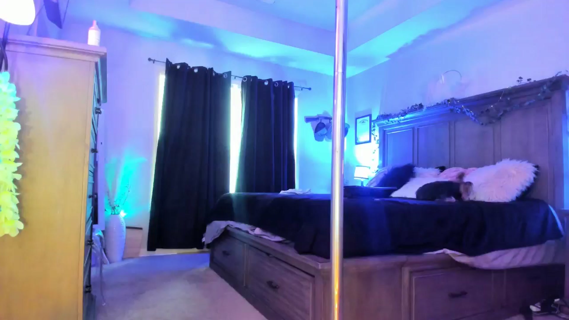 Gallery image thumbnail from TeXxxx's myfreecams stream on, 07/01/2025, 19:34 image 10 of 20