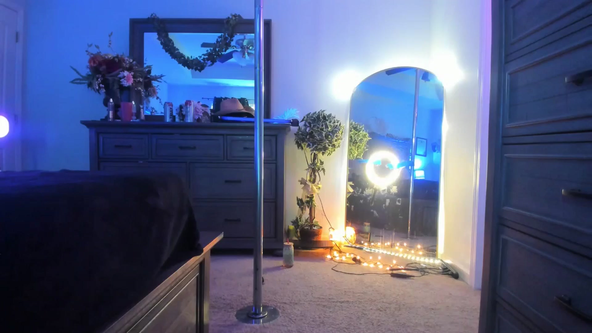 Gallery image thumbnail from TeXxxx's myfreecams stream on, 07/02/2025, 18:48 image 1 of 20