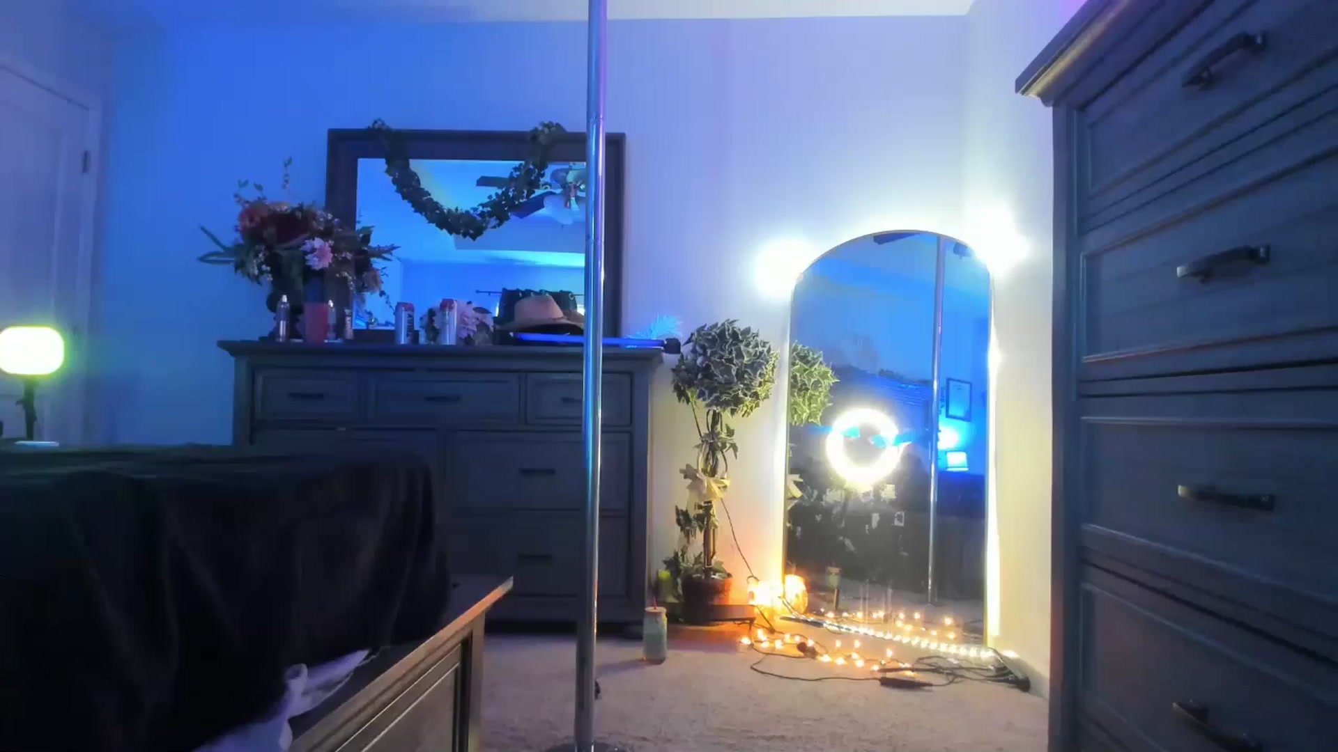 Gallery image thumbnail from TeXxxx's myfreecams stream on, 07/02/2025, 18:48 image 2 of 20