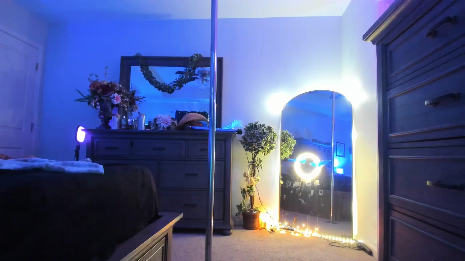 Gallery image thumbnail from TeXxxx's myfreecams stream on, 07/07/2025, 21:02 image 6 of 20