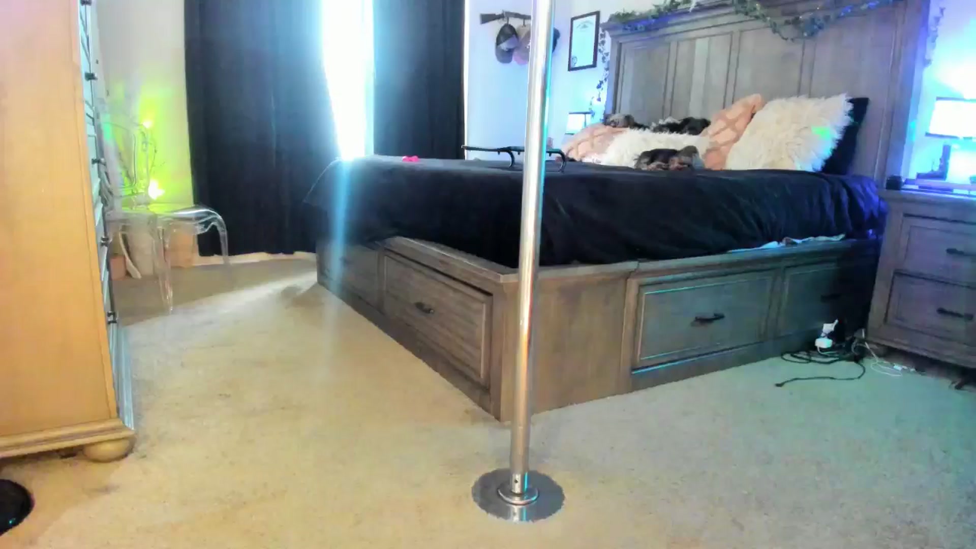Gallery image thumbnail from TeXxxx's myfreecams stream on, 07/10/2025, 18:34 image 10 of 20