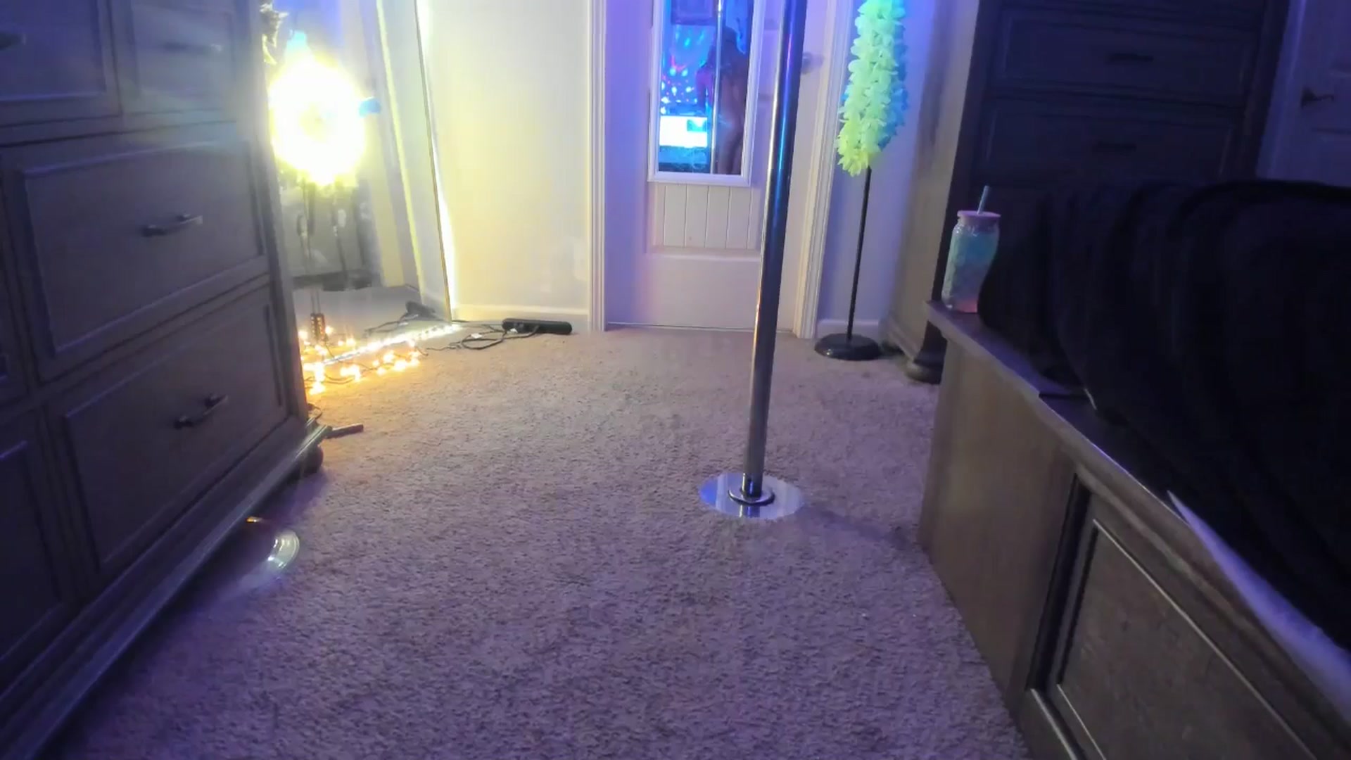 Gallery image thumbnail from TeXxxx's myfreecams stream on, 07/12/2025, 01:07 image 17 of 20