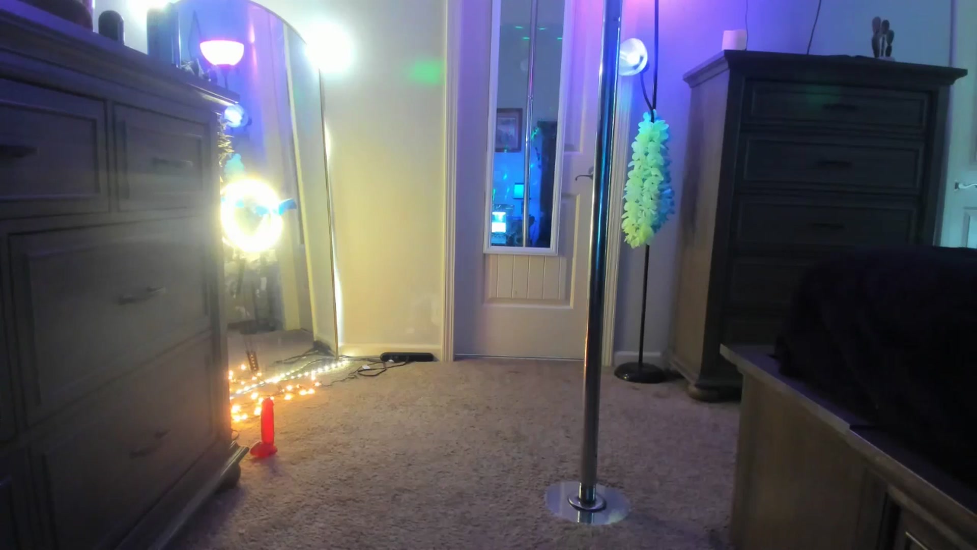 Gallery image thumbnail from TeXxxx's myfreecams stream on, 07/14/2025, 22:24 image 19 of 20