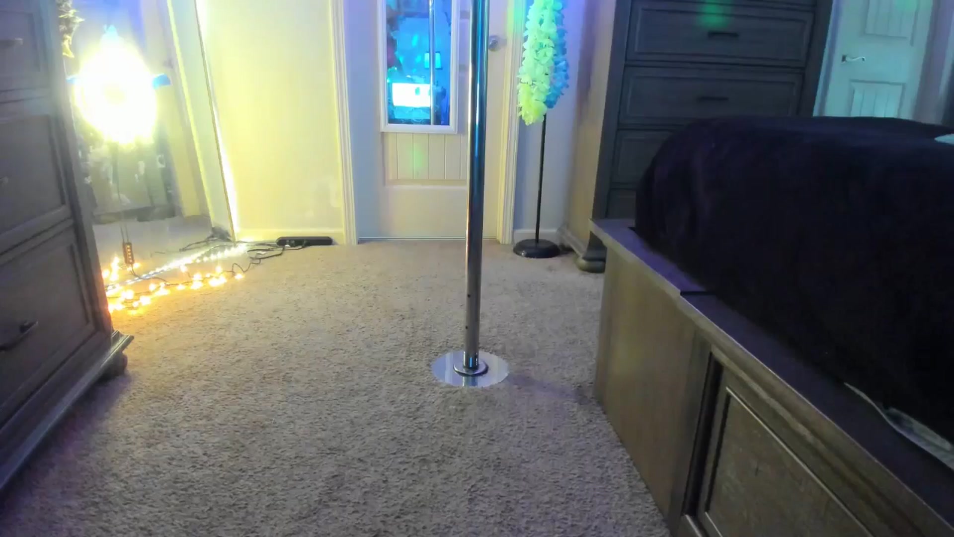 Gallery image thumbnail from TeXxxx's myfreecams stream on, 07/15/2025, 19:58 image 9 of 20