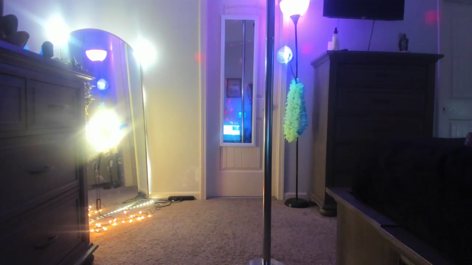 Gallery image thumbnail from TeXxxx's myfreecams stream on, 07/15/2025, 20:35 image 11 of 20