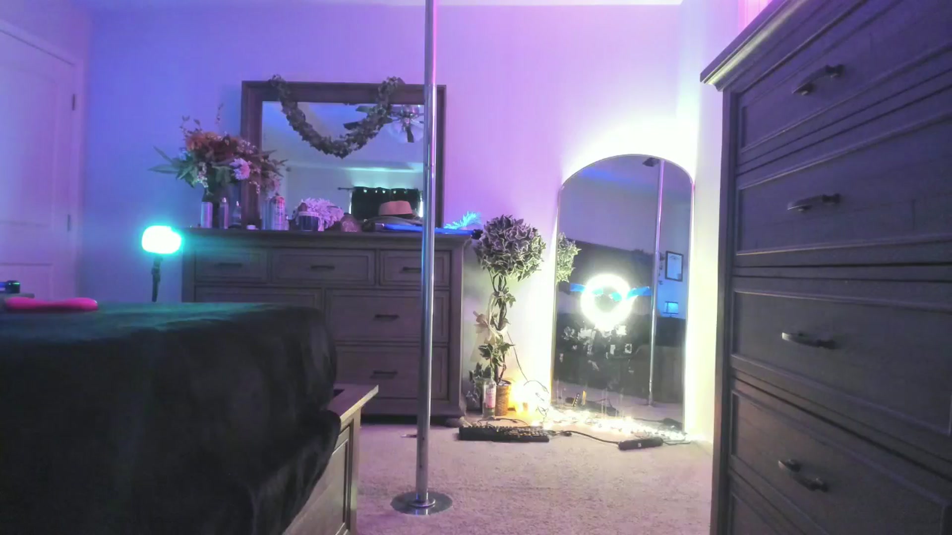 Gallery image thumbnail from TeXxxx's myfreecams stream on, 07/31/2025, 18:14 image 20 of 20