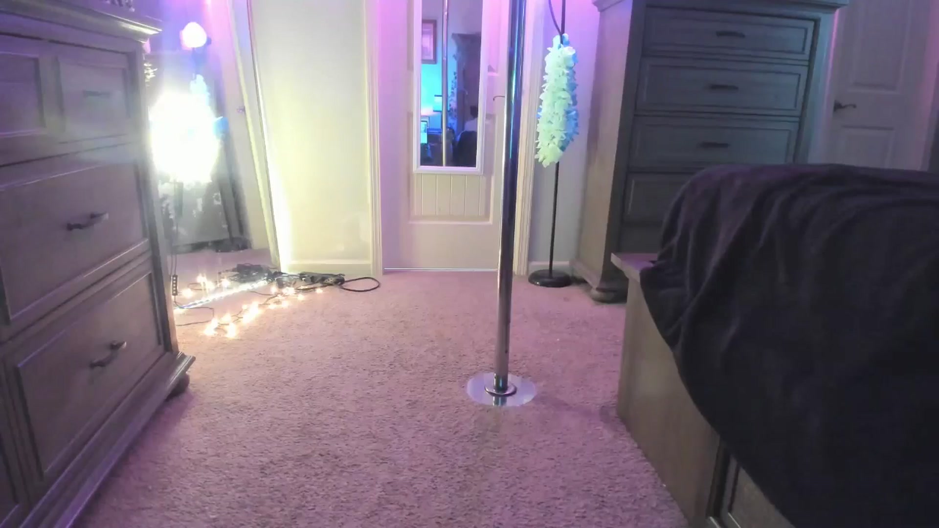 Gallery image thumbnail from TeXxxx's myfreecams stream on, 08/04/2025, 19:17 image 7 of 20