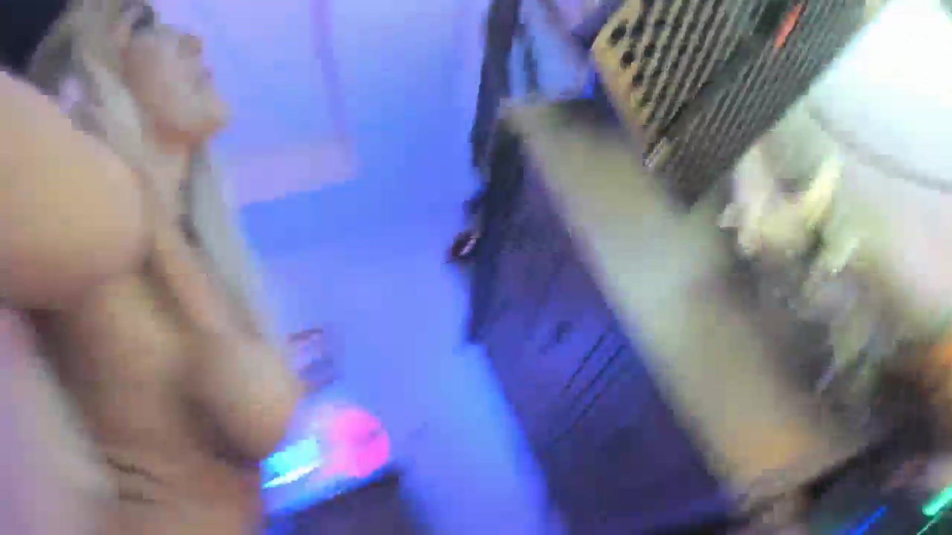 Gallery image thumbnail from TeXxxx's myfreecams stream on, 08/08/2025, 18:51 image 10 of 20