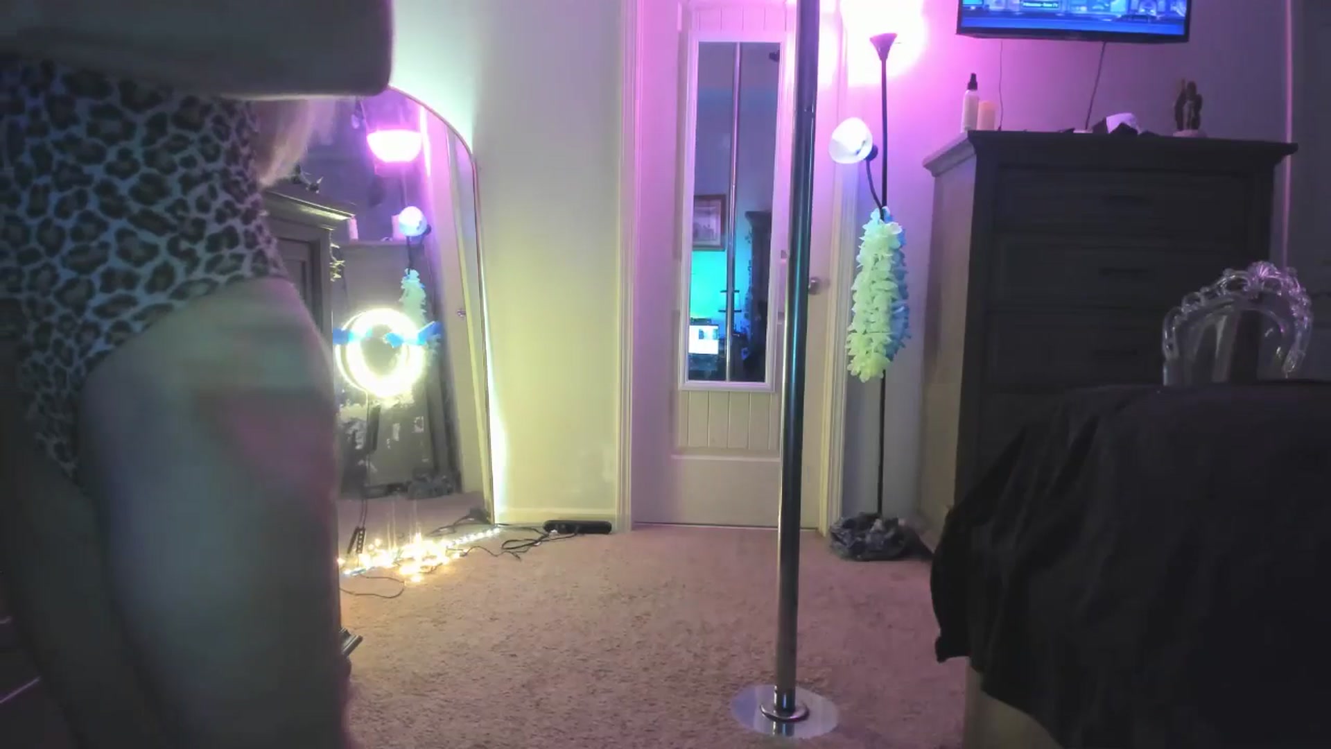 Gallery image thumbnail from TeXxxx's myfreecams stream on, 08/11/2025, 19:13 image 13 of 20