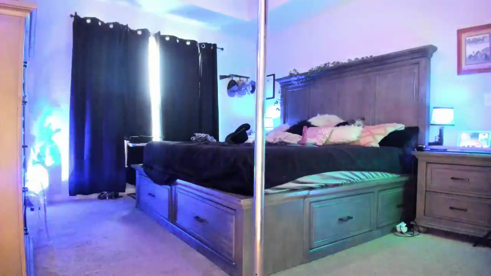Gallery image thumbnail from TeXxxx's myfreecams stream on, 09/04/2025, 19:20 image 14 of 20