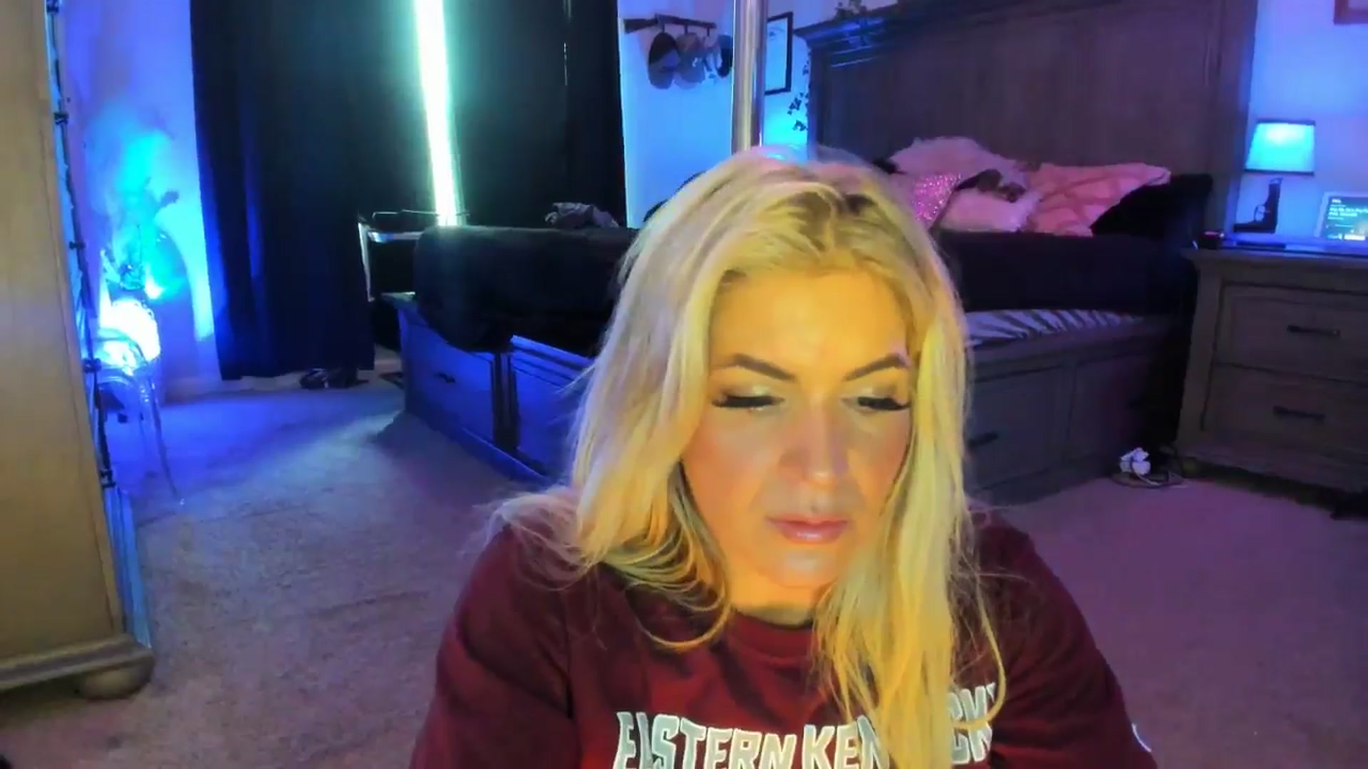 Gallery image thumbnail from TeXxxx's myfreecams stream on, 09/04/2025, 19:20 image 17 of 20