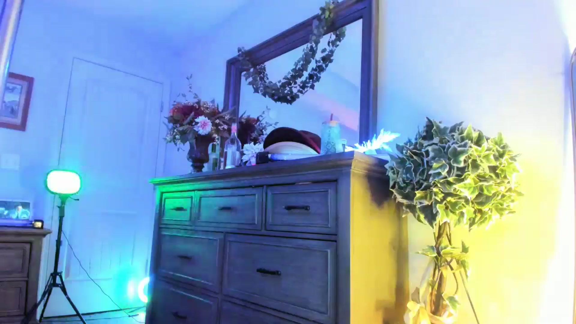 Gallery image thumbnail from TeXxxx's myfreecams stream on, 09/10/2025, 22:28 image 5 of 20