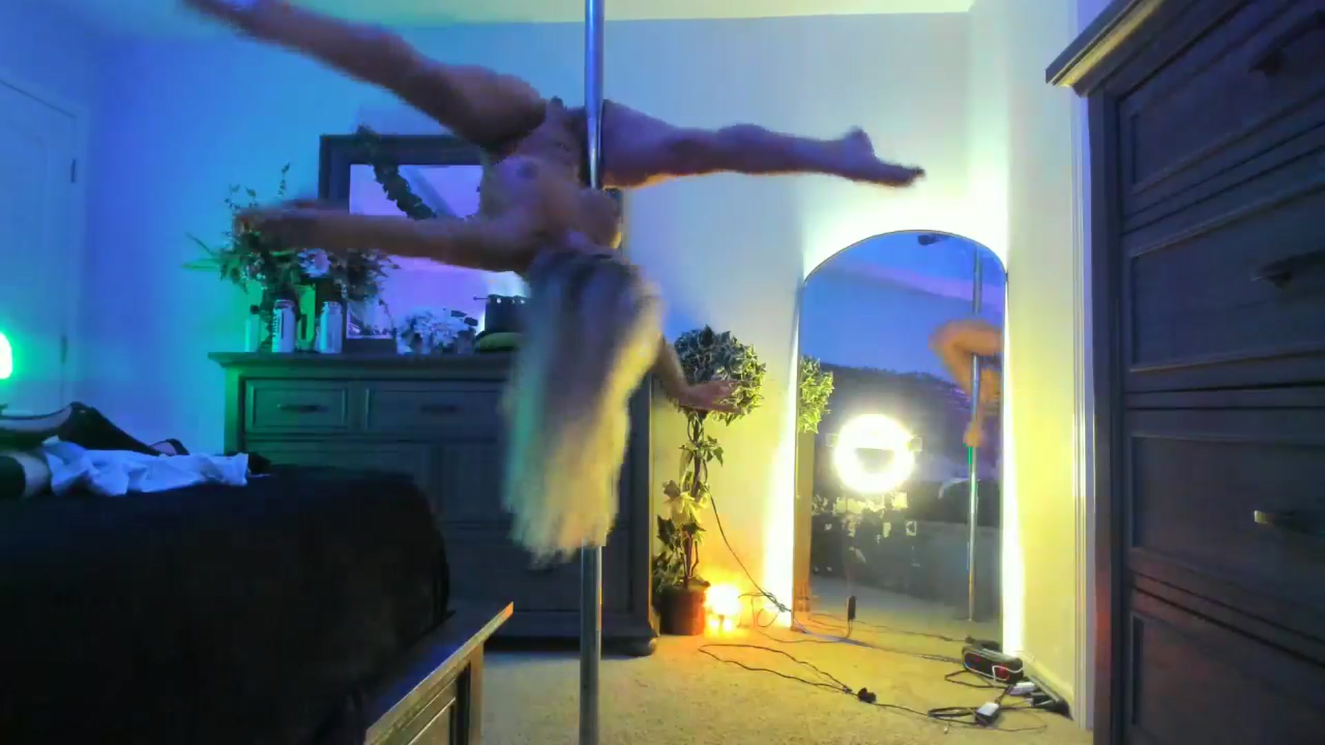 Gallery image thumbnail from TeXxxx's myfreecams stream on, 09/12/2025, 19:42 image 12 of 20