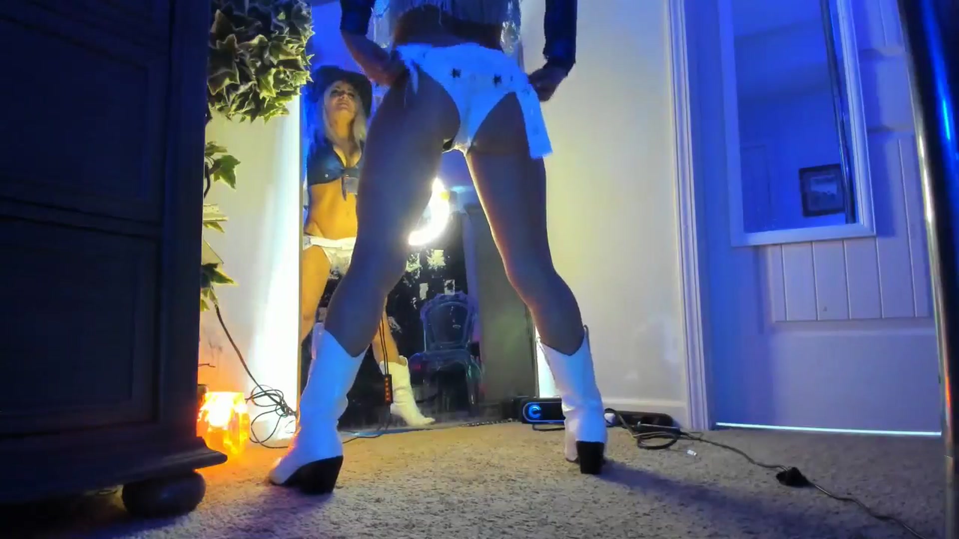 Gallery image thumbnail from TeXxxx's myfreecams stream on, 09/12/2025, 19:42 image 2 of 20