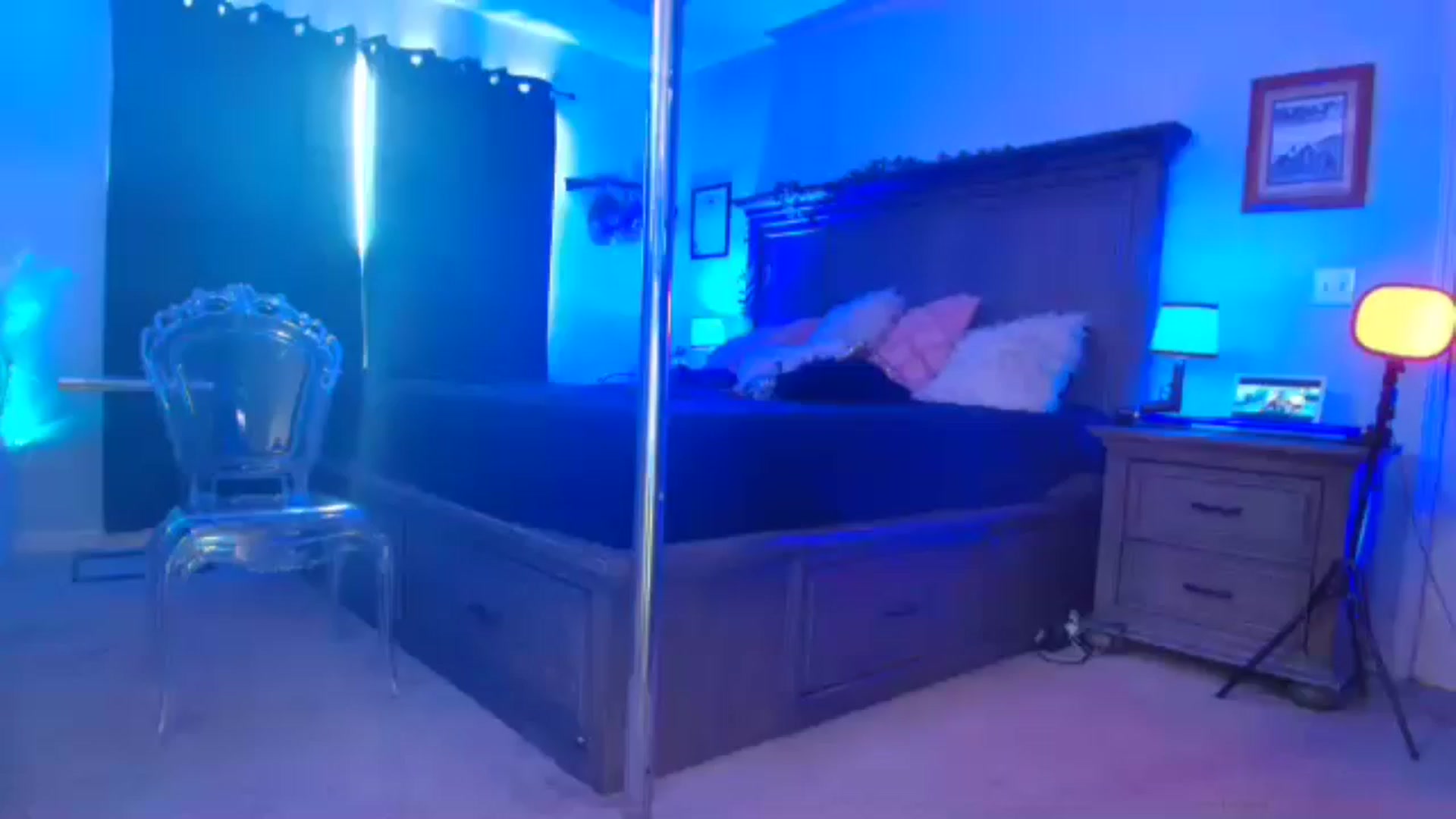 Gallery image thumbnail from TeXxxx's myfreecams stream on, 10/03/2025, 18:39 image 17 of 20
