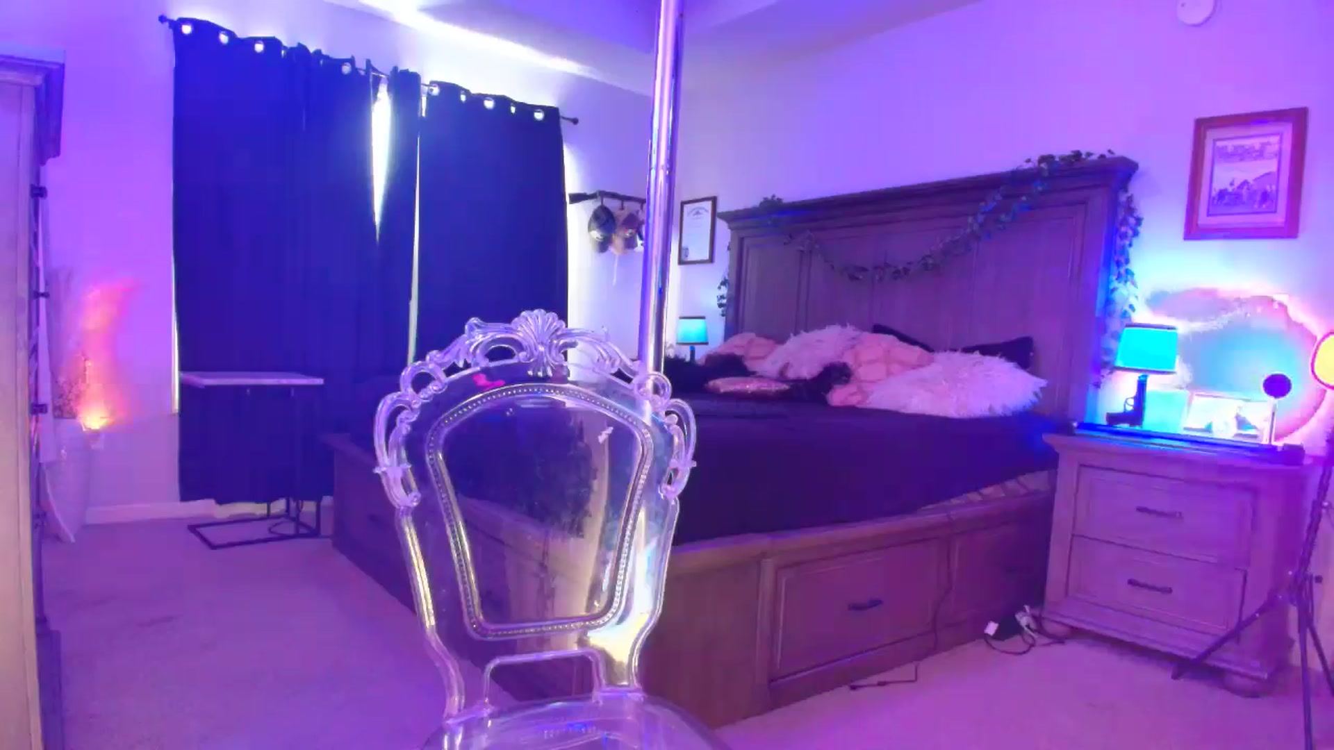 Gallery image thumbnail from TeXxxx's myfreecams stream on, 10/06/2025, 18:27 image 8 of 20