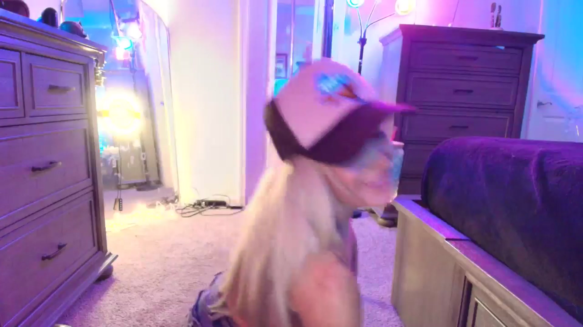 Gallery image thumbnail from TeXxxx's myfreecams stream on, 10/21/2025, 18:53 image 9 of 20