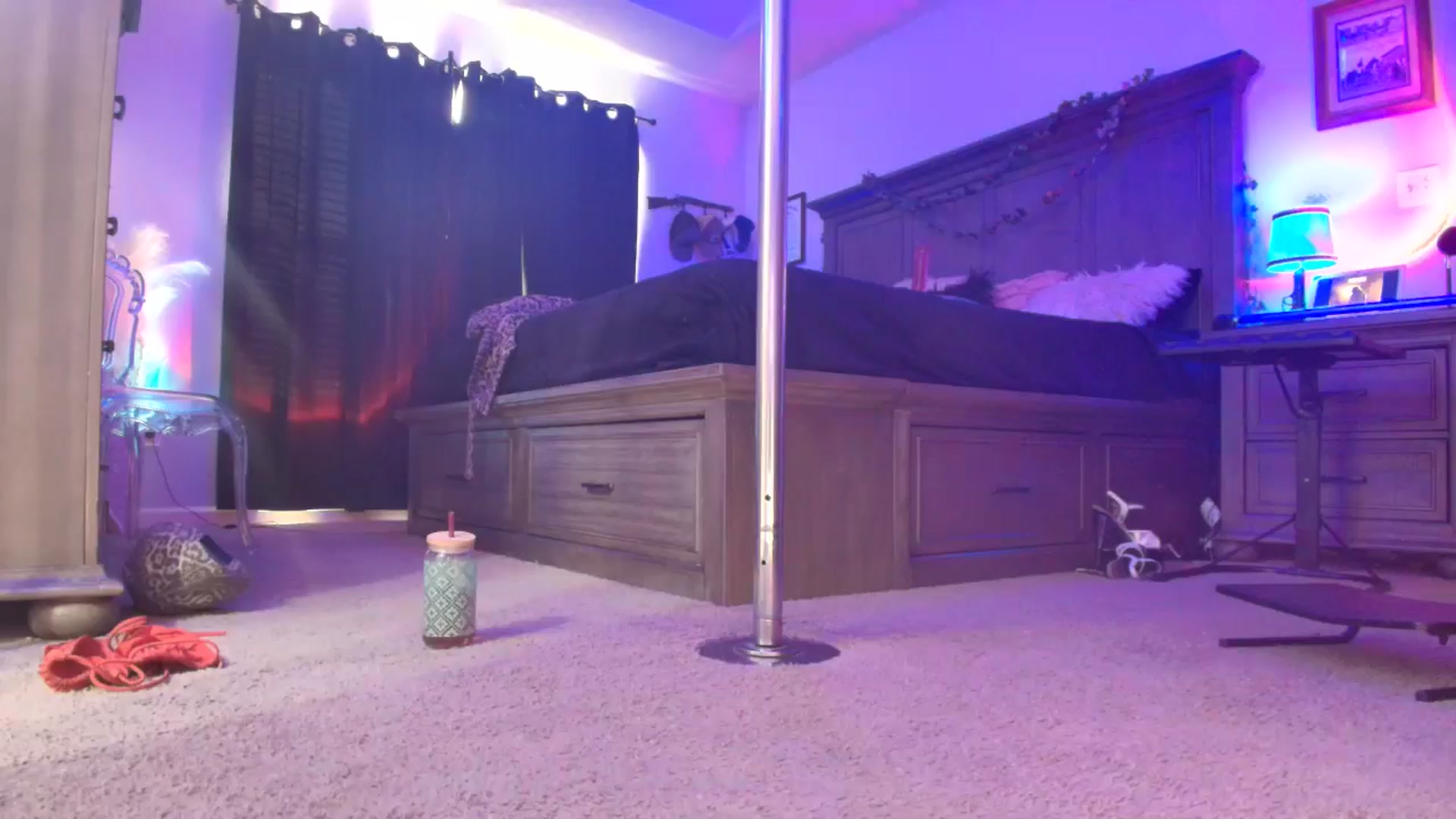 Gallery image thumbnail from TeXxxx's myfreecams stream on, 10/22/2025, 20:45 image 20 of 20