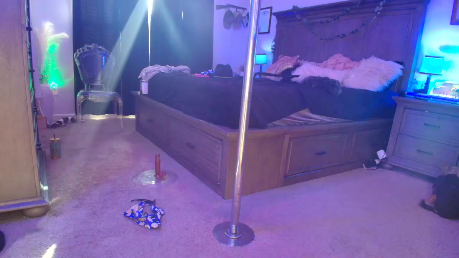 Gallery image thumbnail from TeXxxx's myfreecams stream on, 10/24/2025, 22:19 image 9 of 20