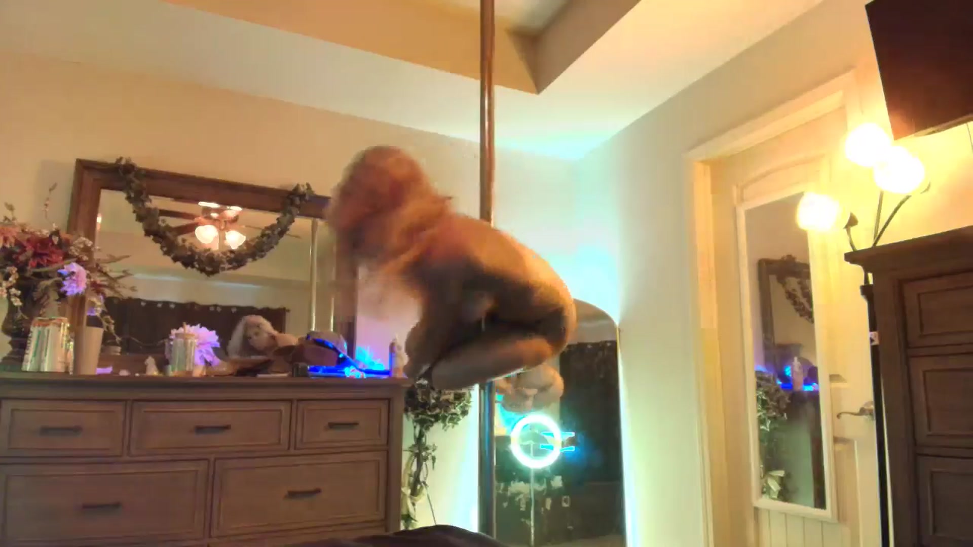 Gallery image thumbnail from TeXxxx's myfreecams stream on, 10/29/2025, 20:21 image 20 of 20