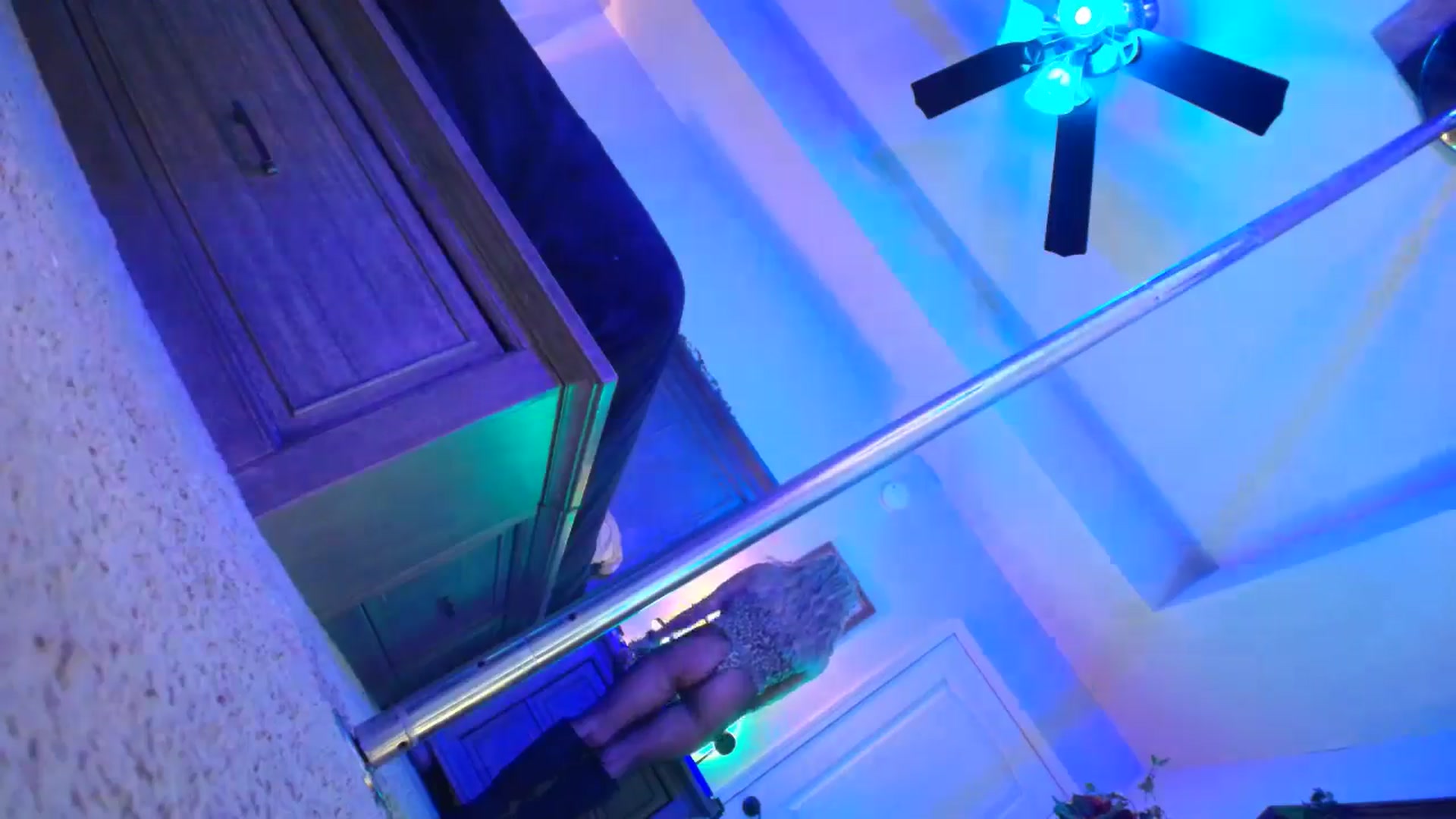Gallery image thumbnail from TeXxxx's myfreecams stream on, 10/30/2025, 17:54 image 13 of 20