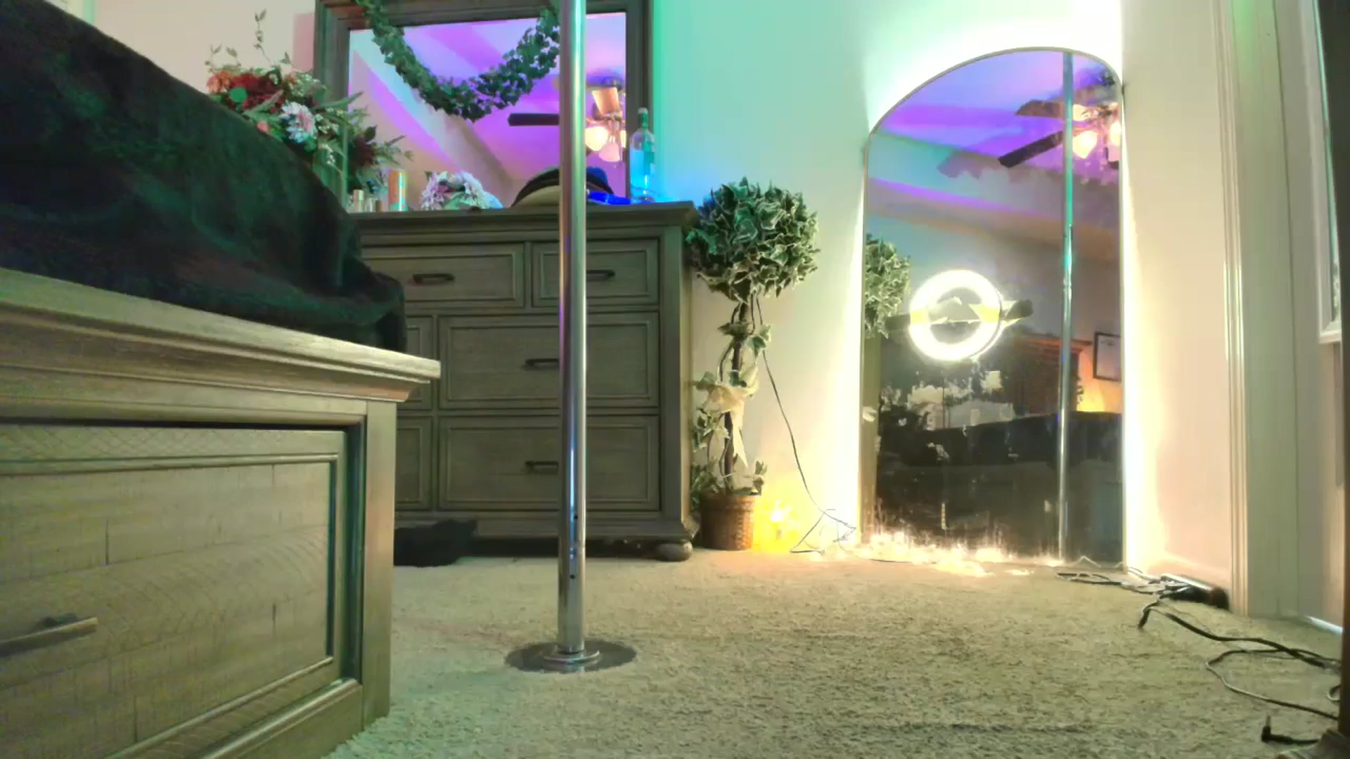 Gallery image thumbnail from TeXxxx's myfreecams stream on, 11/10/2025, 22:15 image 15 of 20