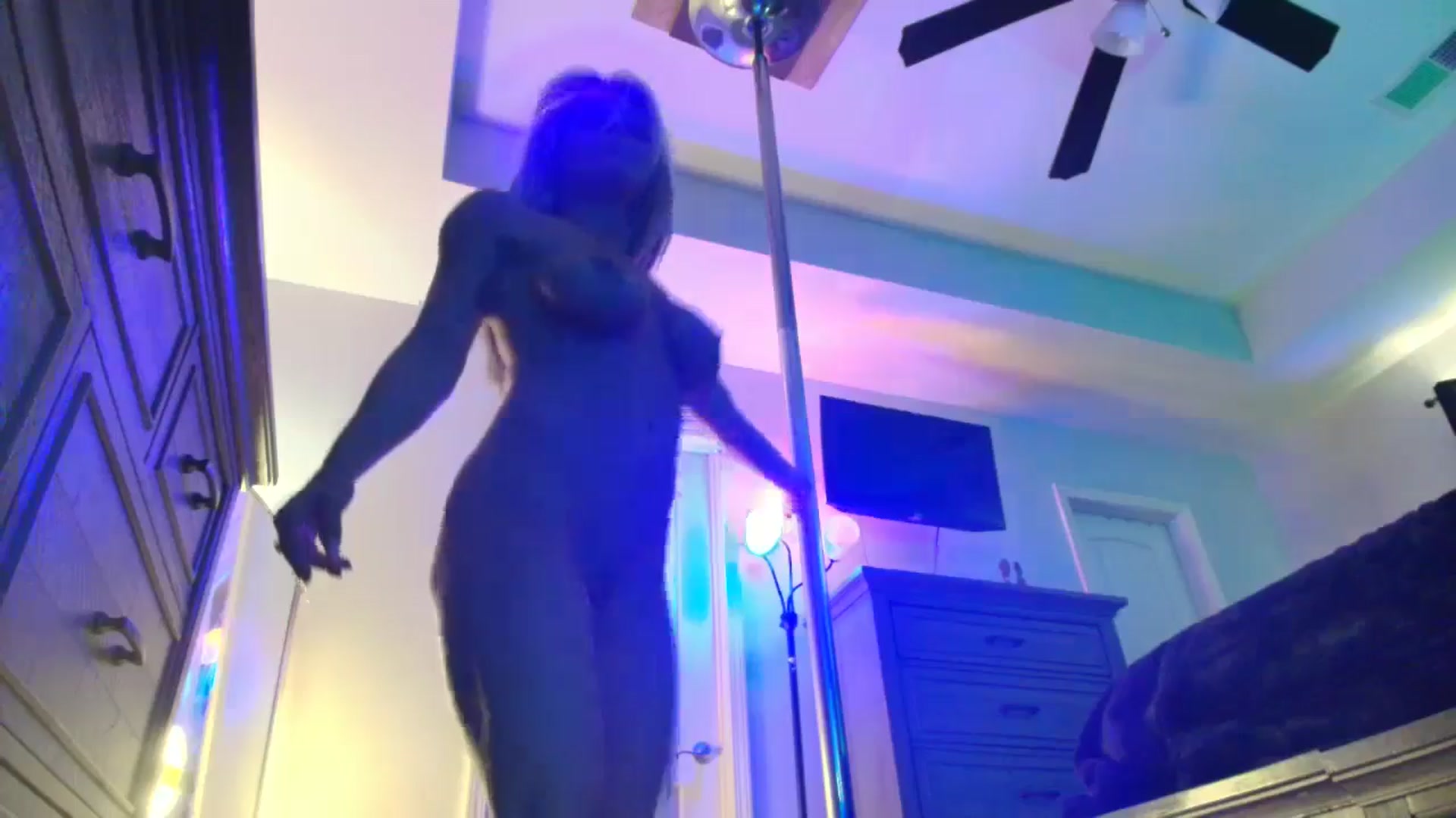 Gallery image thumbnail from TeXxxx's myfreecams stream on, 11/13/2025, 22:01 image 6 of 20