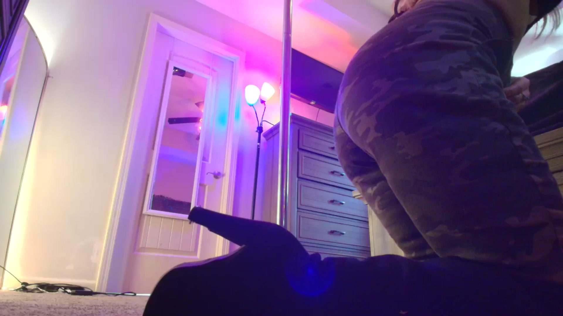 Gallery image thumbnail from TeXxxx's myfreecams stream on, 11/17/2025, 19:45 image 16 of 20