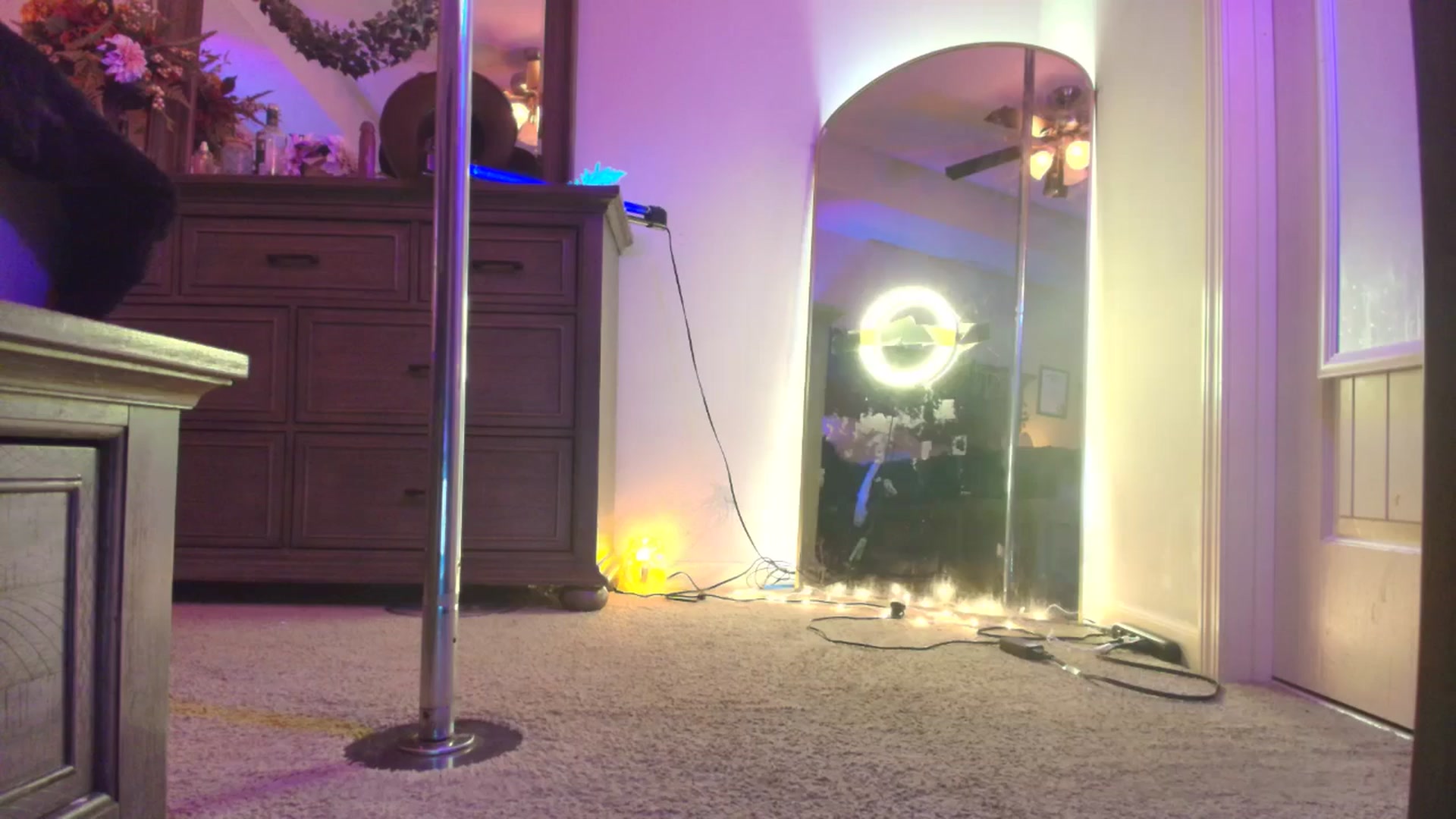 Gallery image thumbnail from TeXxxx's myfreecams stream on, 11/18/2025, 21:34 image 1 of 20