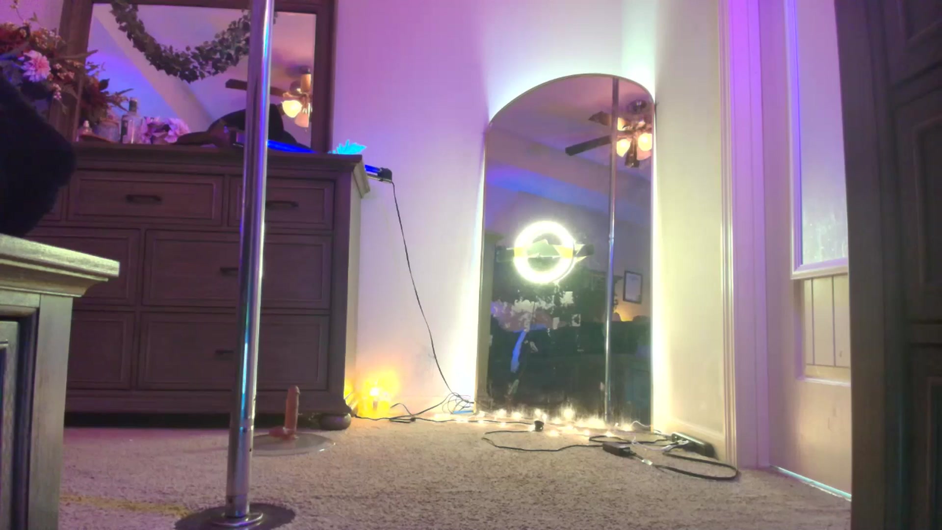 Gallery image thumbnail from TeXxxx's myfreecams stream on, 11/18/2025, 21:34 image 7 of 20