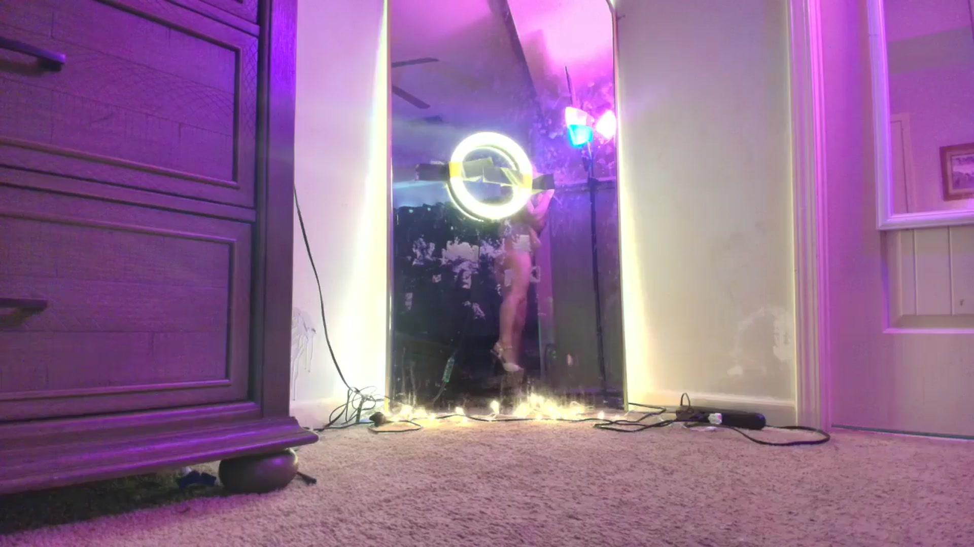Gallery image thumbnail from TeXxxx's myfreecams stream on, 12/03/2025, 21:13 image 4 of 20