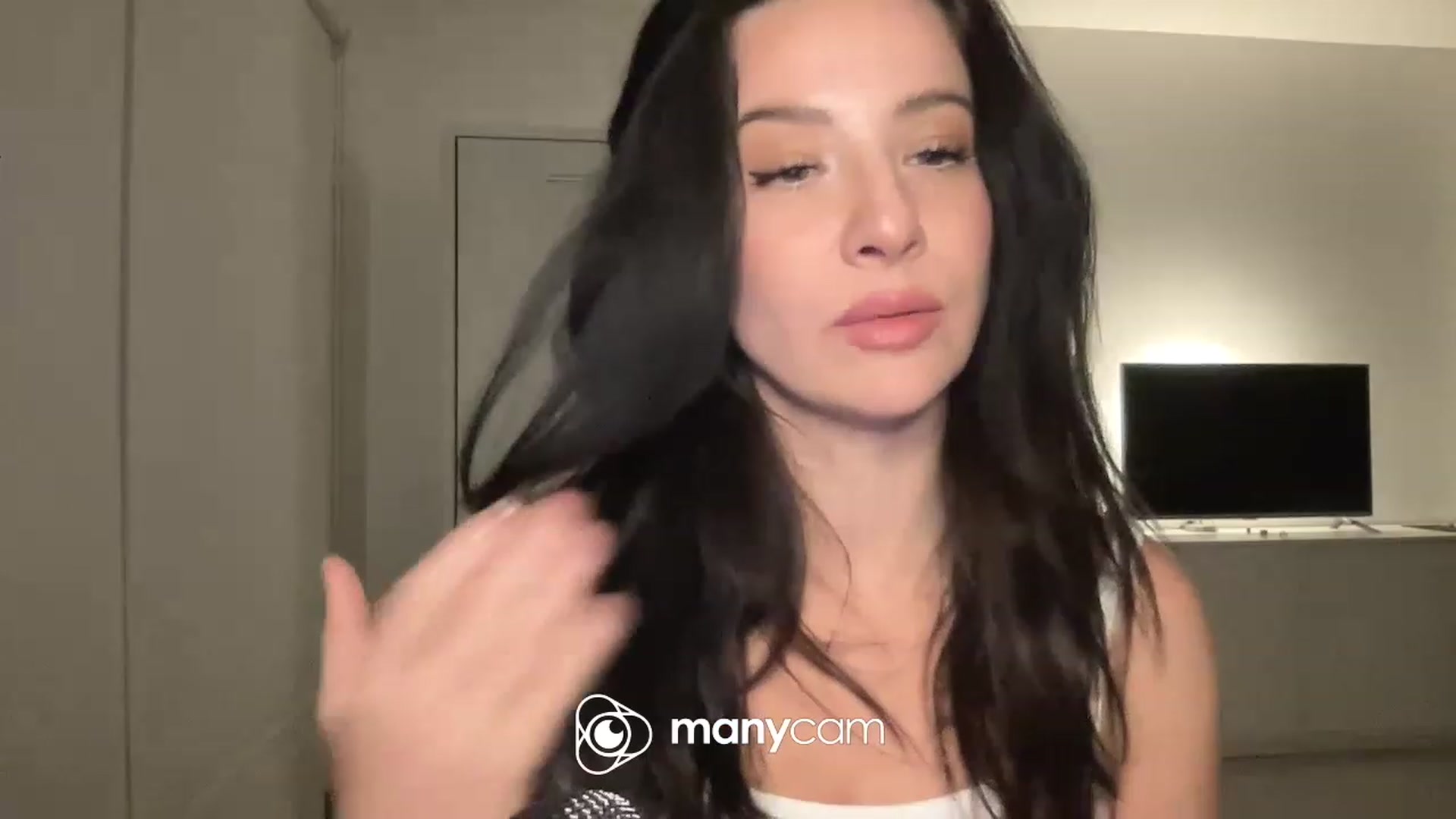 Gallery image thumbnail from TeaHeart's myfreecams stream on, 05/31/2023, 01:15 image 3 of 20
