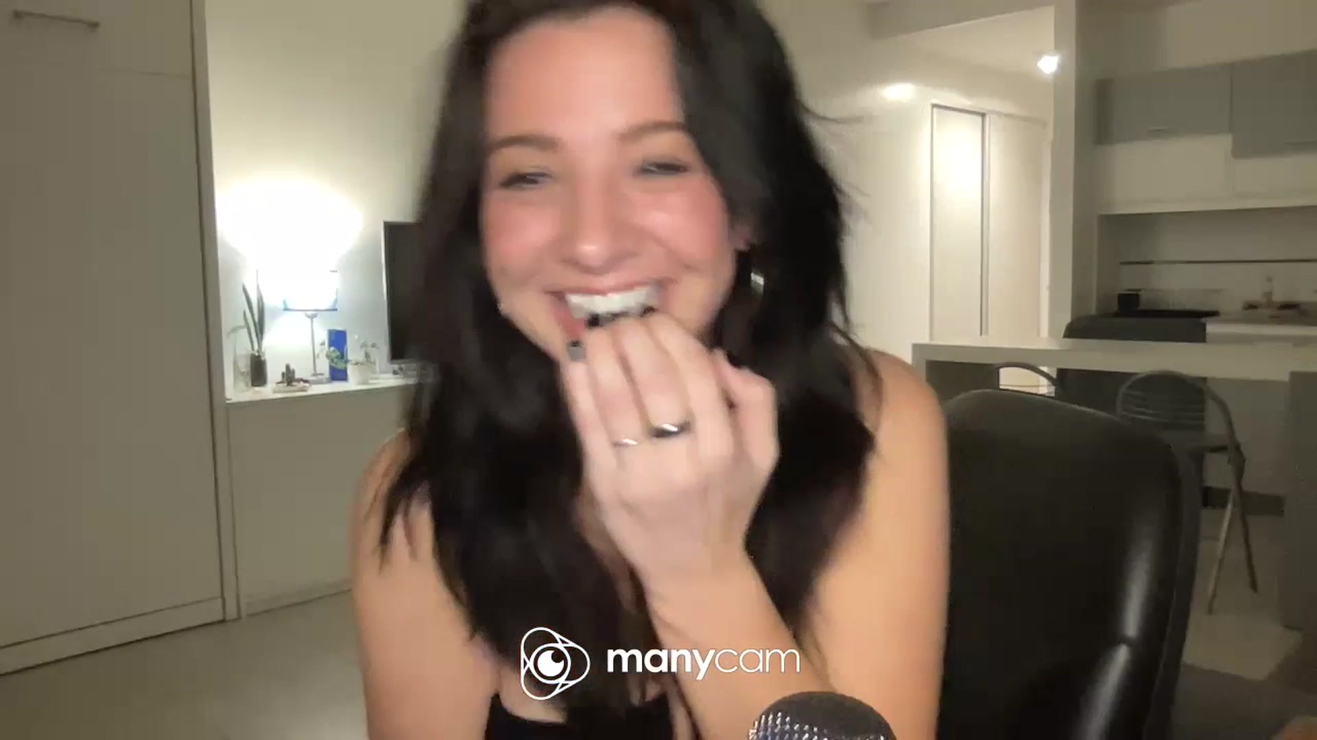 Gallery image thumbnail from TeaHeart's myfreecams stream on, 07/11/2023, 02:35 image 20 of 20