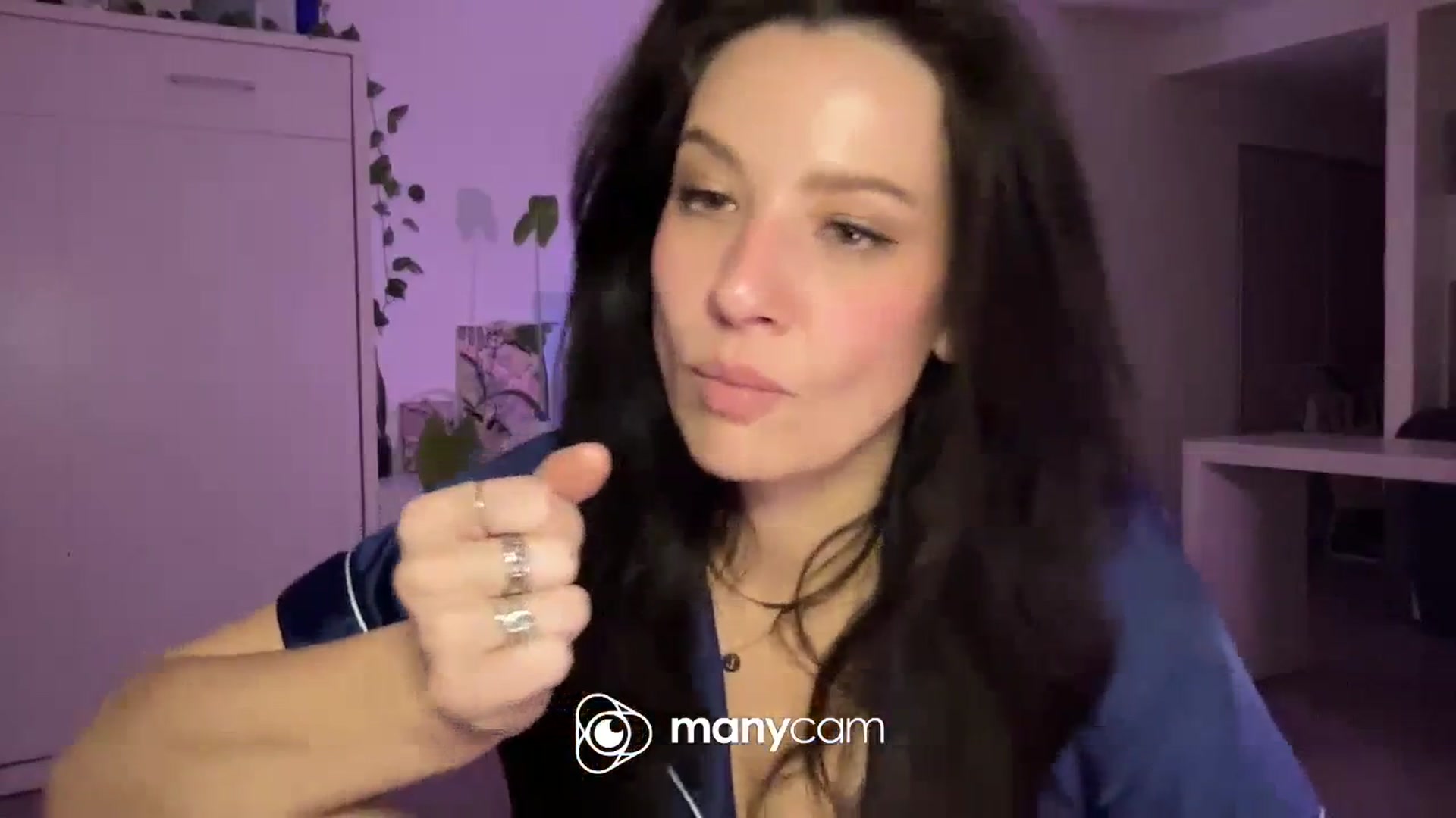 Gallery image thumbnail from TeaHeart's myfreecams stream on, 08/29/2023, 02:16 image 14 of 20