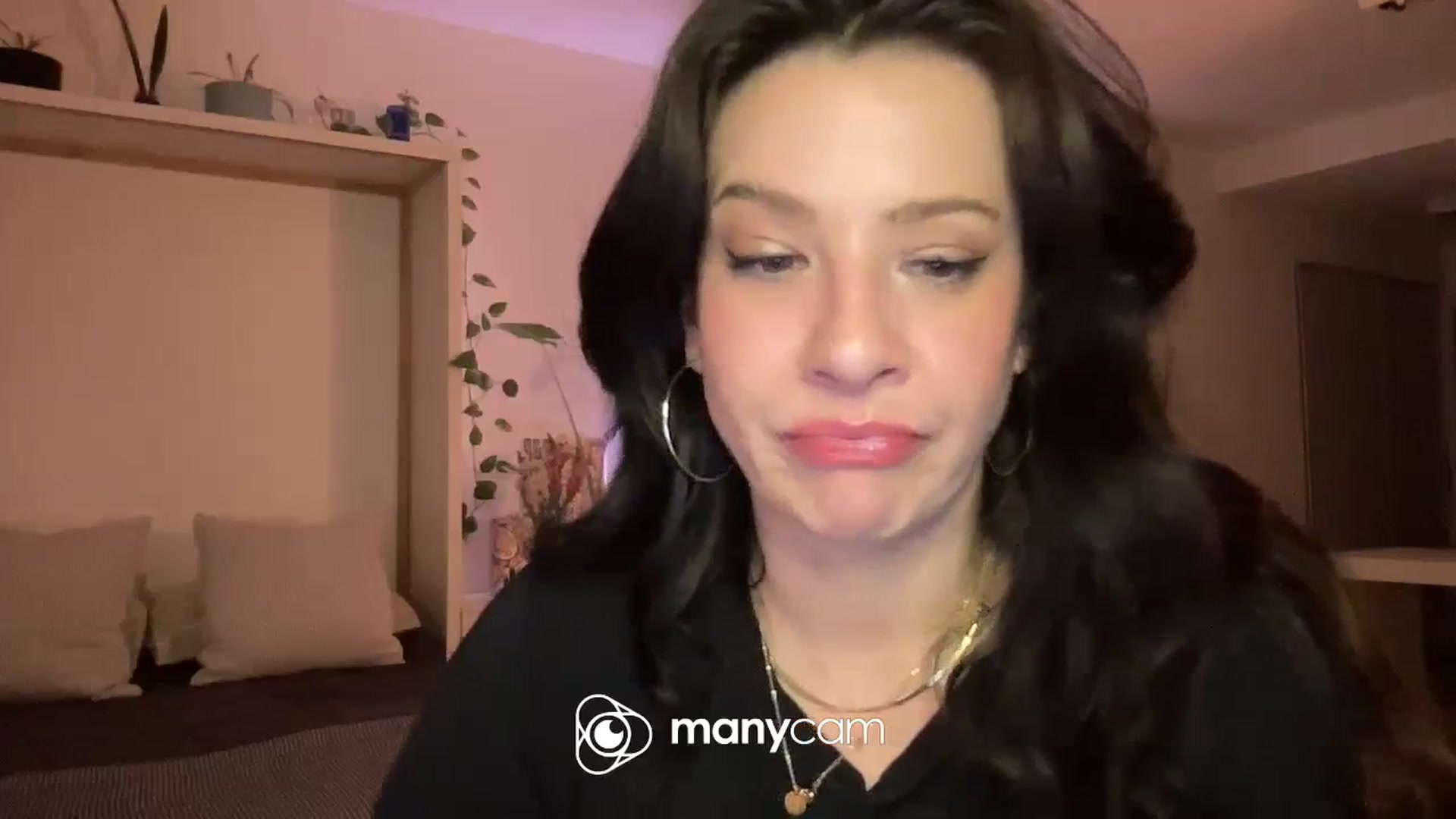 Gallery image thumbnail from TeaHeart's myfreecams stream on, 09/14/2023, 03:50 image 14 of 20