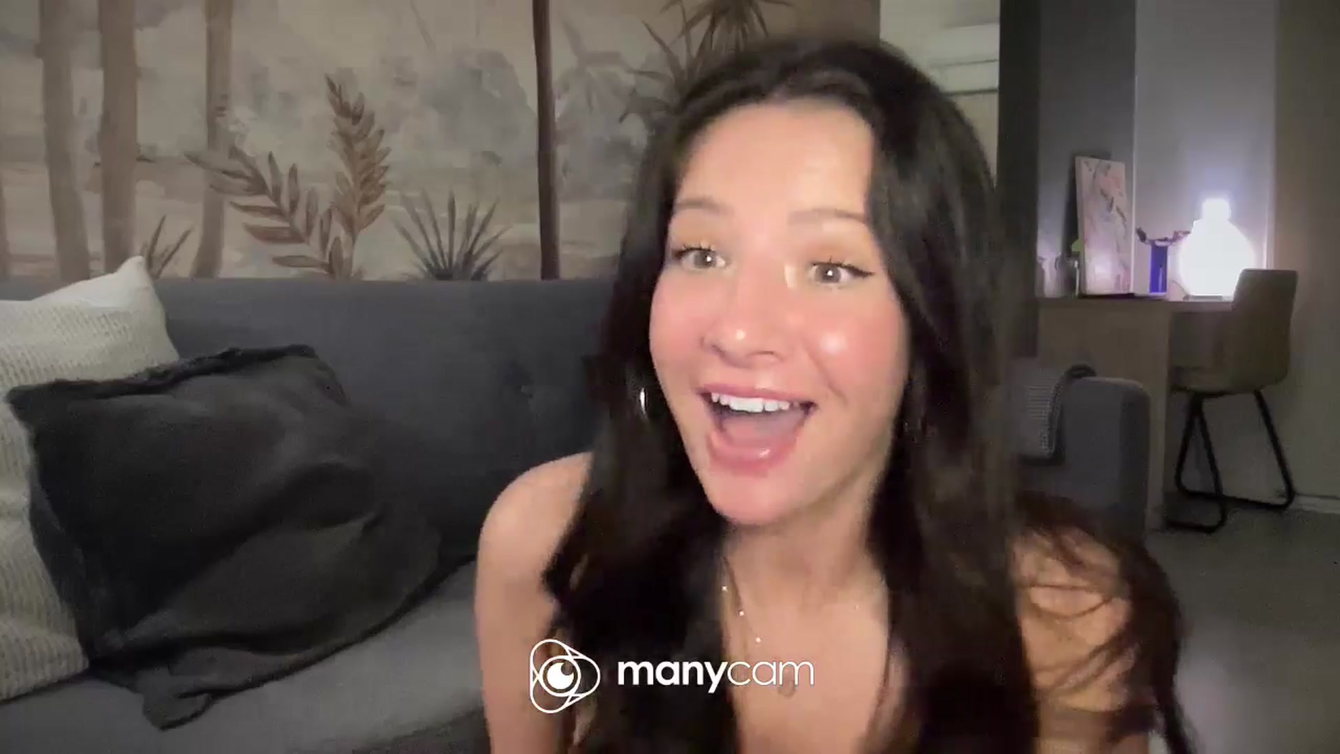 Gallery image thumbnail from TeaHeart's myfreecams stream on, 10/20/2024, 01:14 image 3 of 20