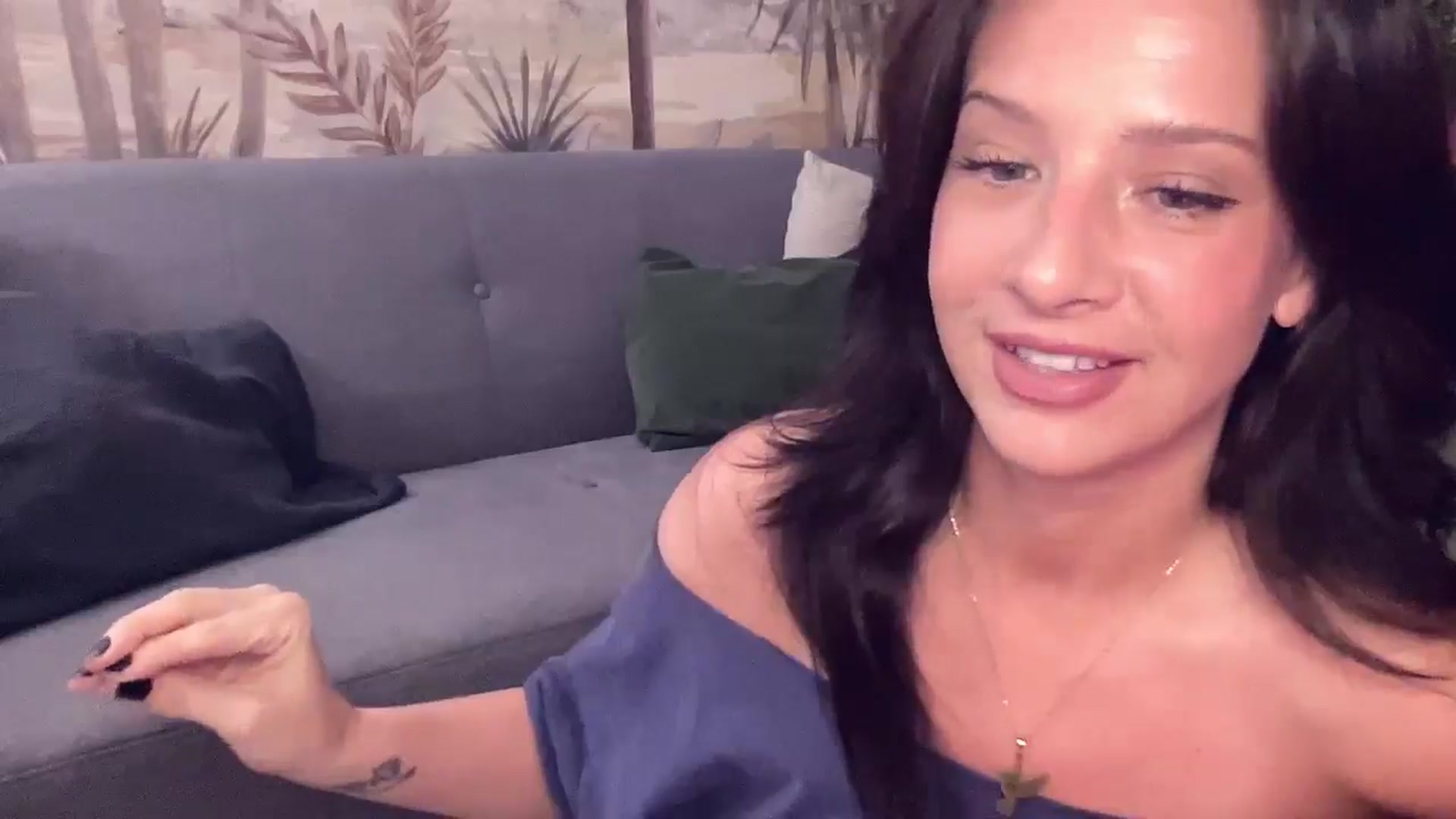 Gallery image thumbnail from TeaHeart's myfreecams stream on, 01/30/2026, 24:19 image 10 of 20
